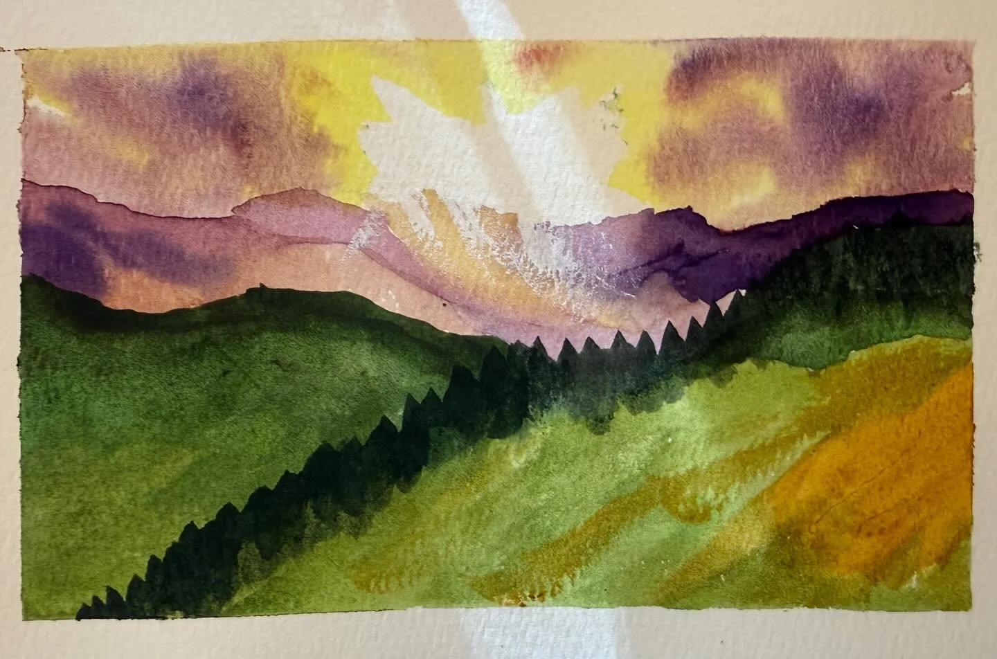 15 minute light play

#watercolor #watercolours #watercolormountains