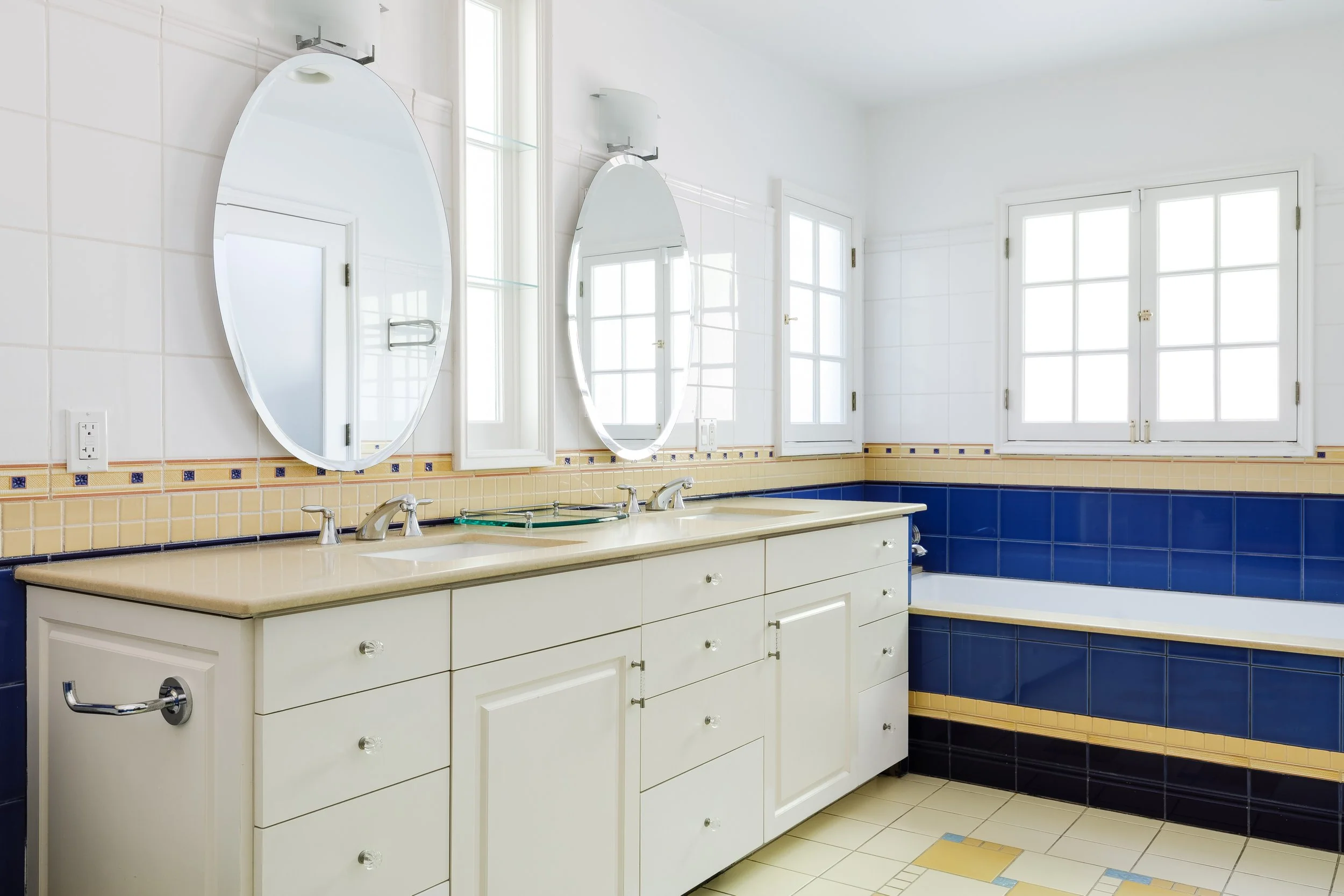 0020 10785 Weyburn Print.jpg