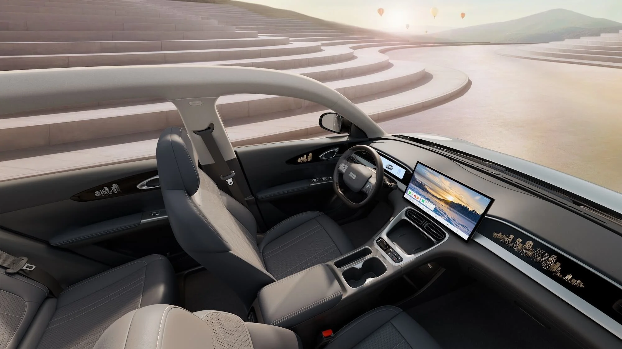 Interior moderno de vehículo autónomo con pantalla táctil y diseño futurista, en paisaje al aire libre con colinas y globos aerostáticos al fondo.