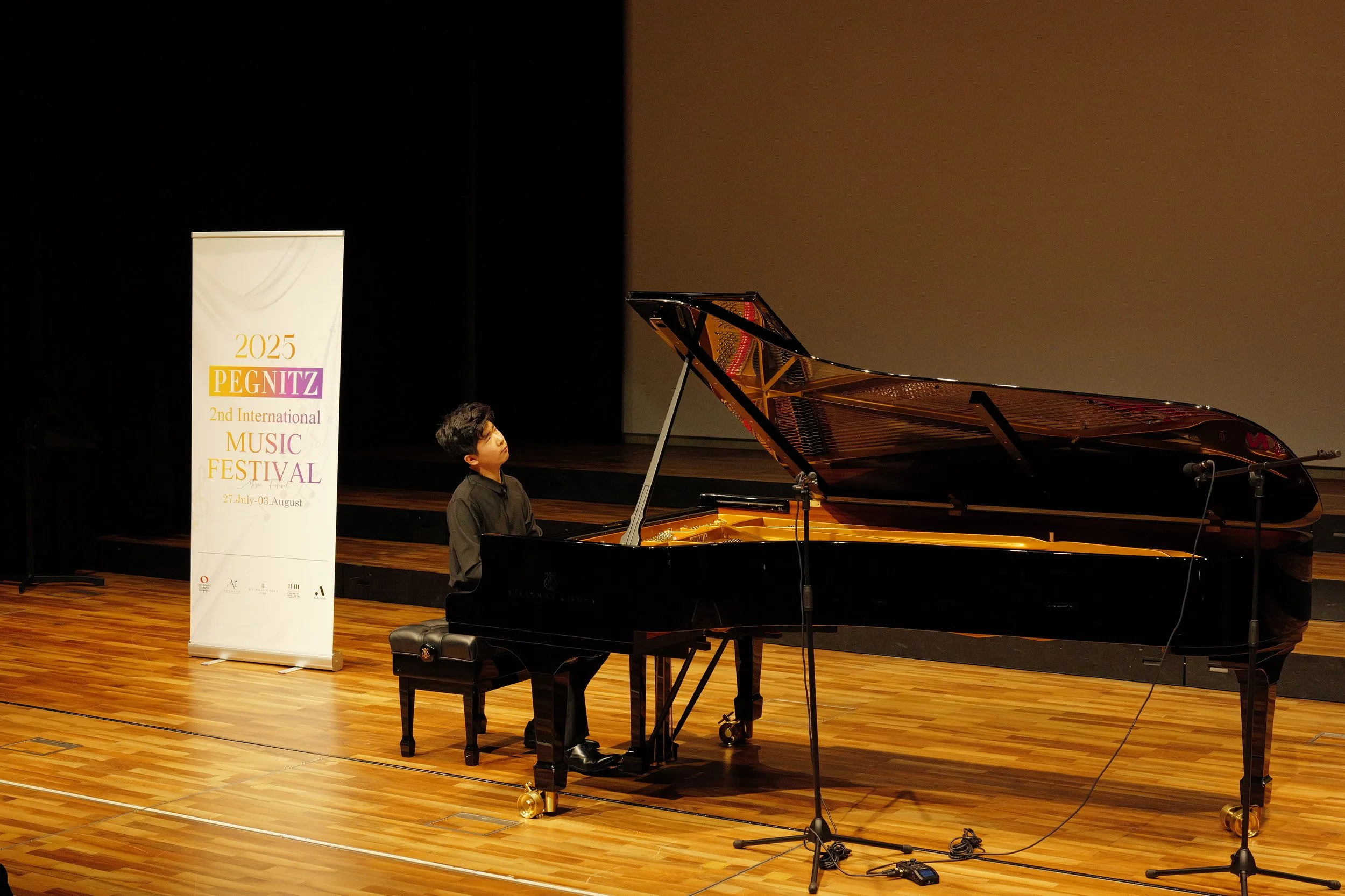 照片 02.08.25 19 32 39.jpeg