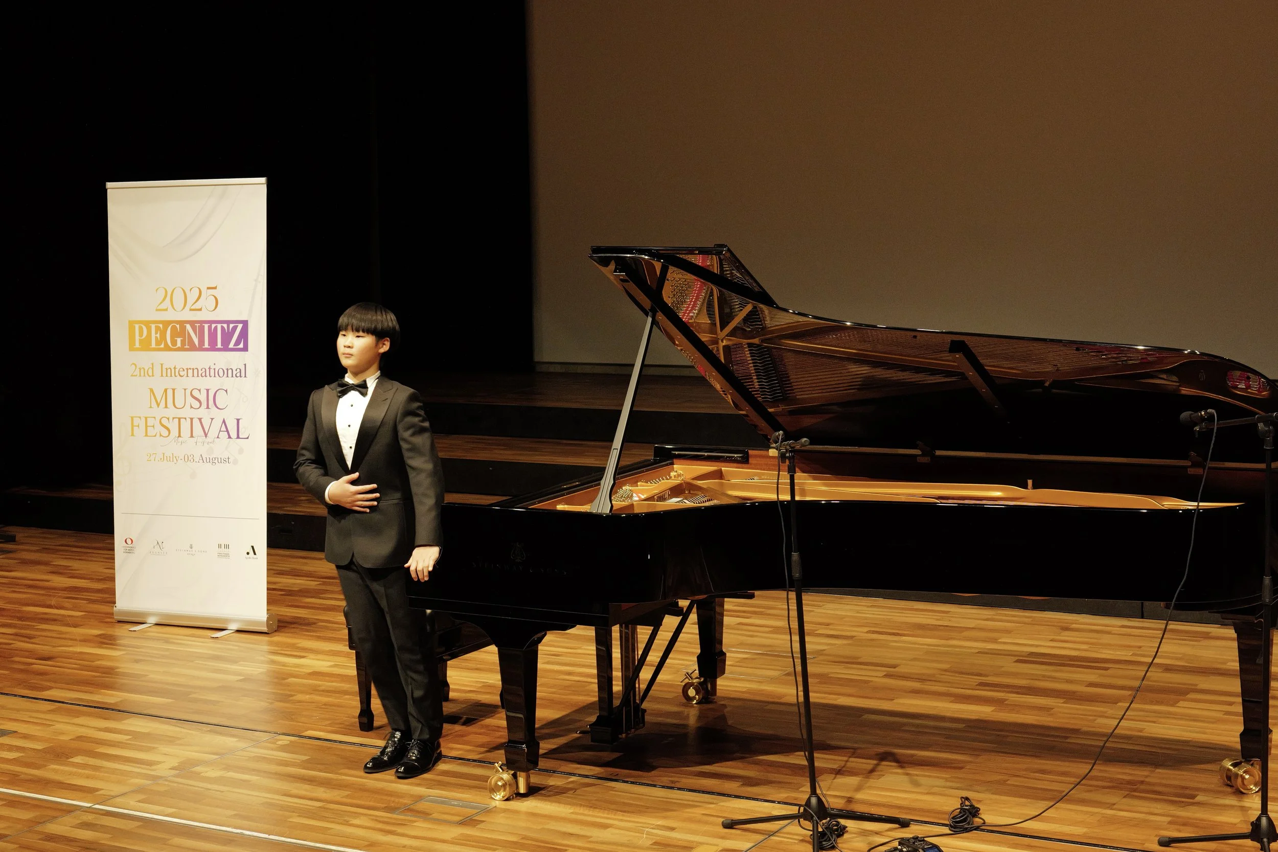 照片 02.08.25 18 58 38.jpeg