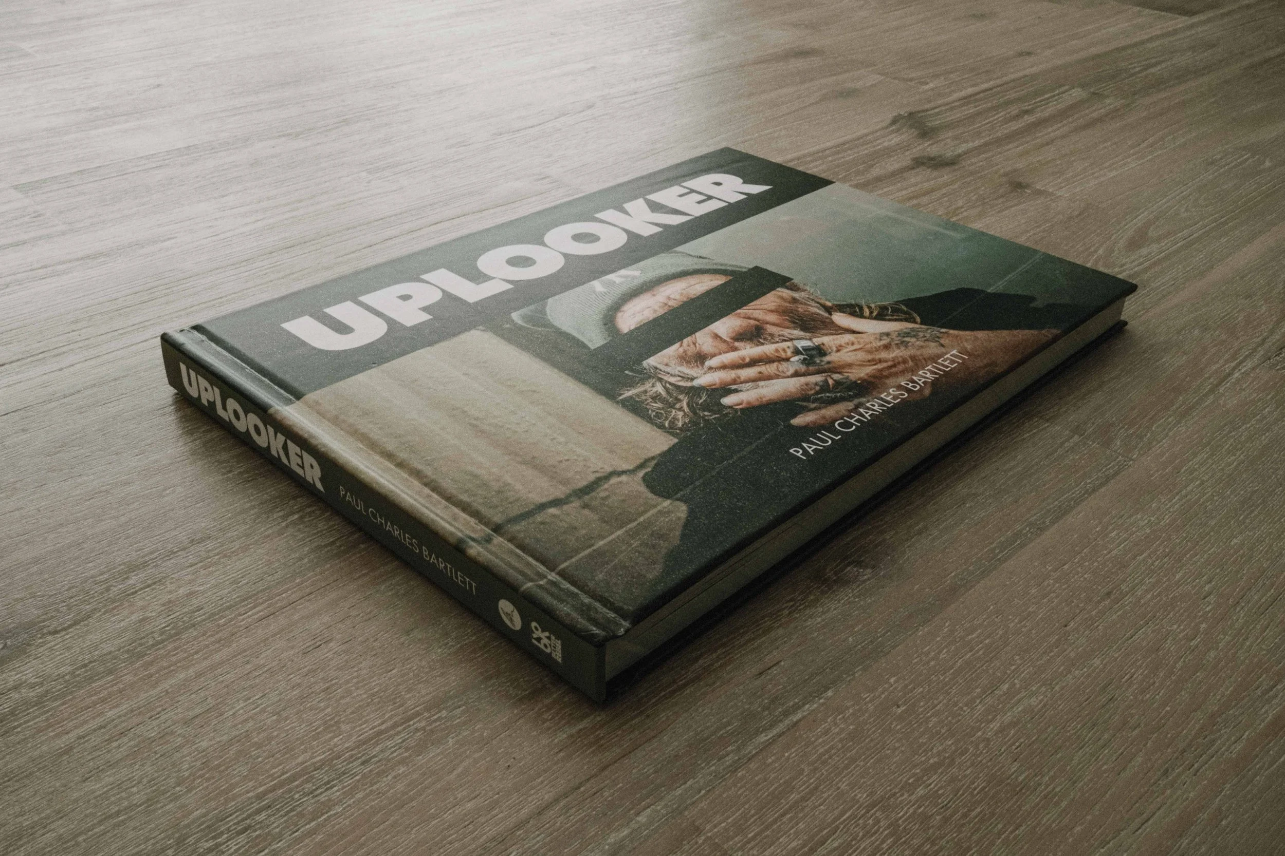 UPLOOKER - Hardcover