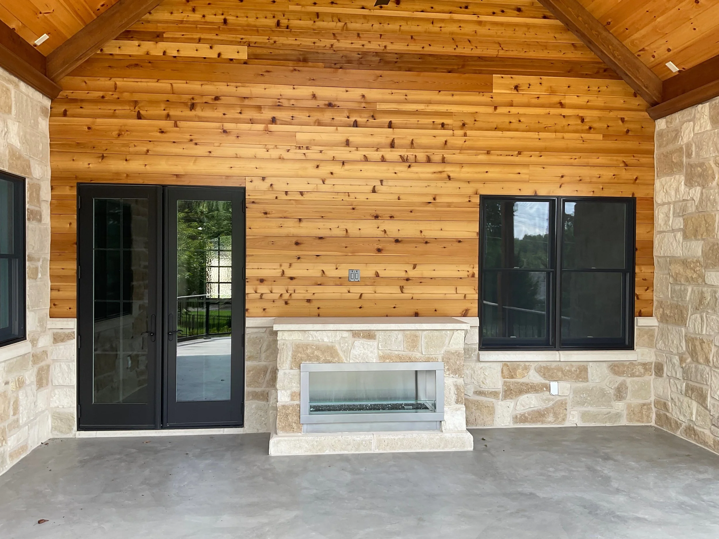 St Clere | Cottonwood veriglass finish on sills and fireplace cap