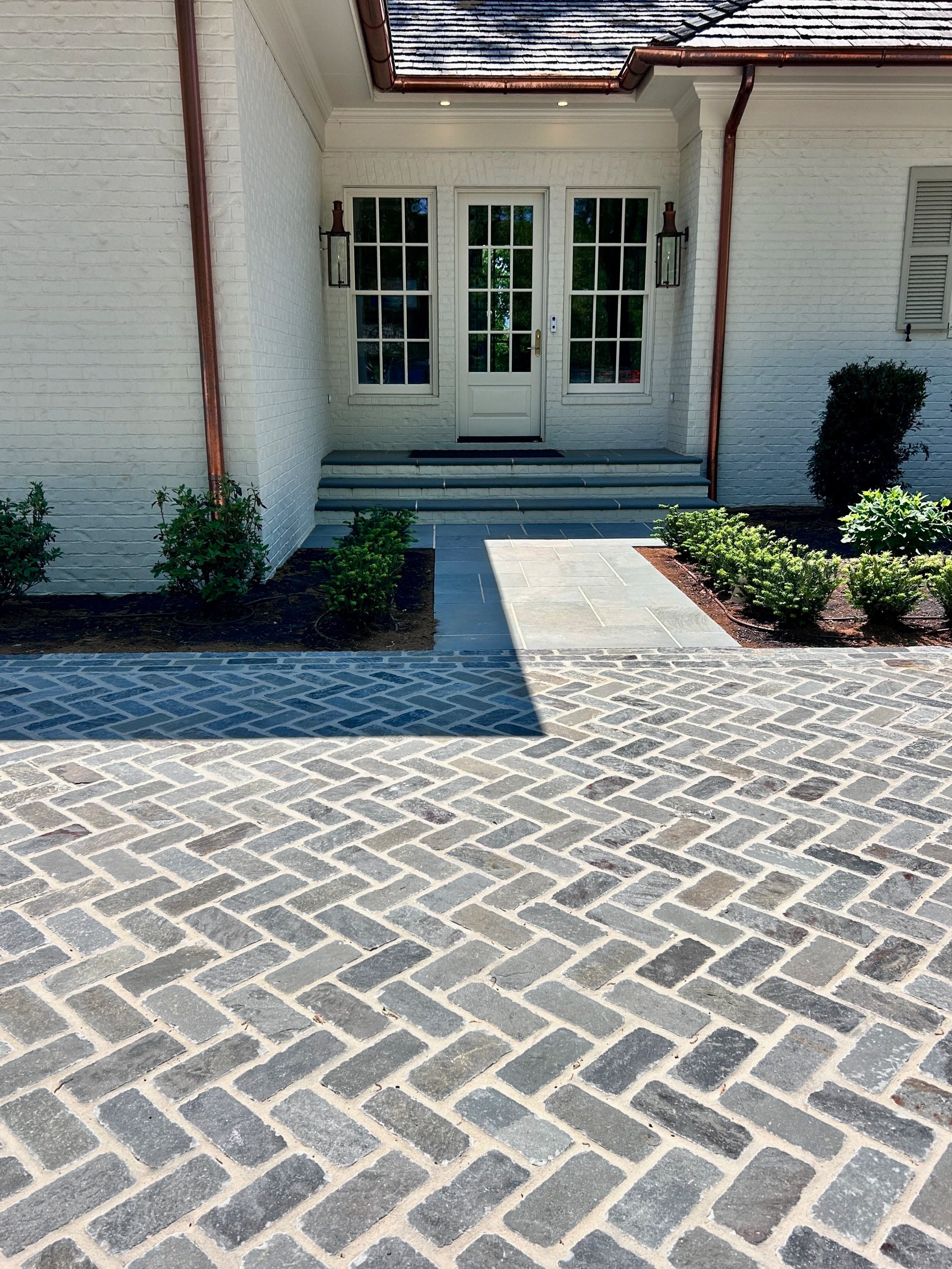 Crab Orchard Grey Tumbled Cobbles