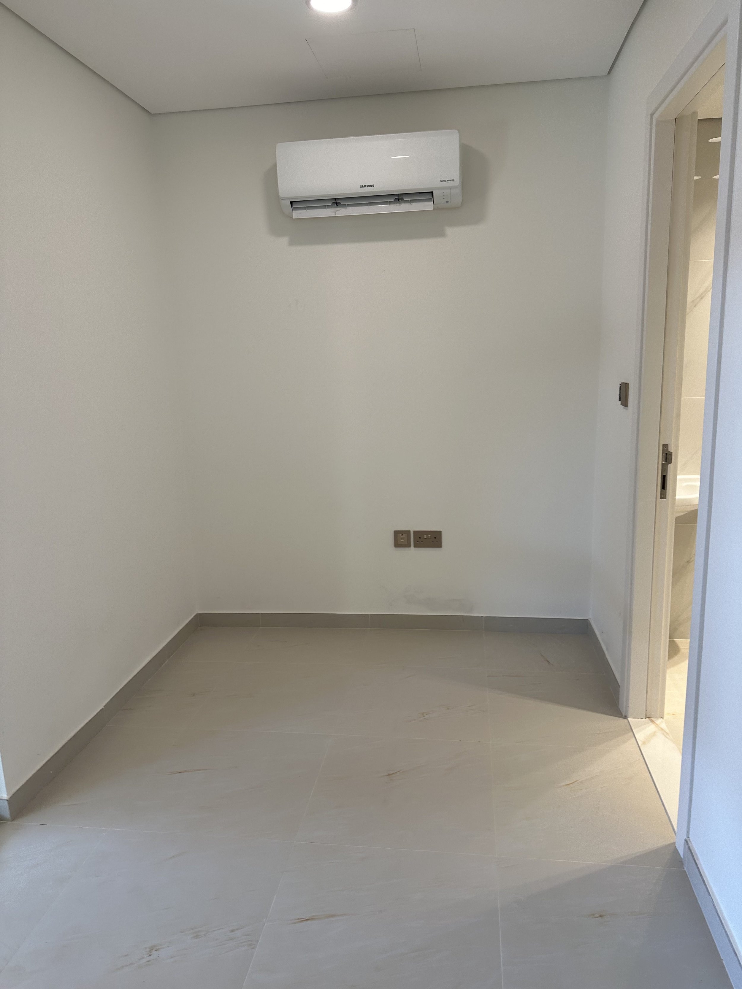 maids quarters 001.jpg