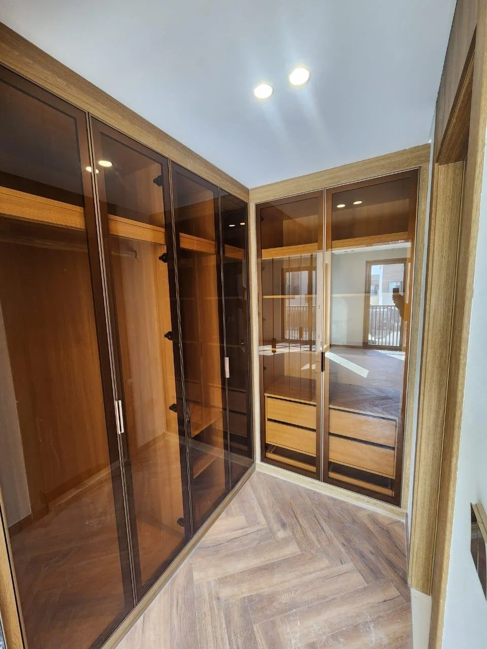 closet 301.JPG