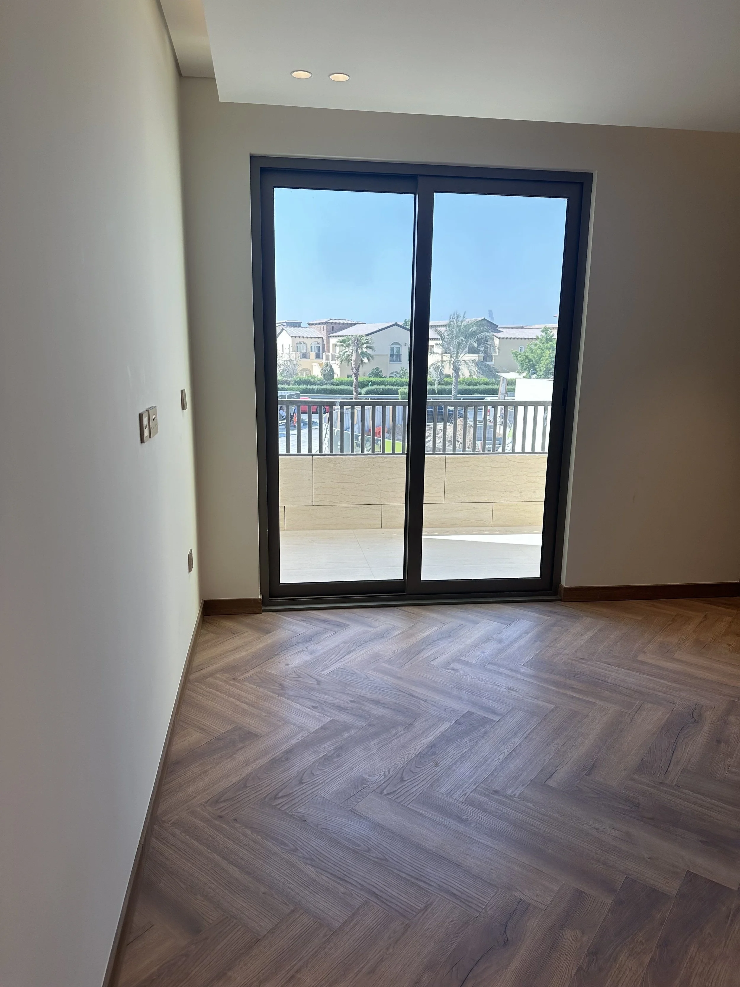 bedroom 202.jpg