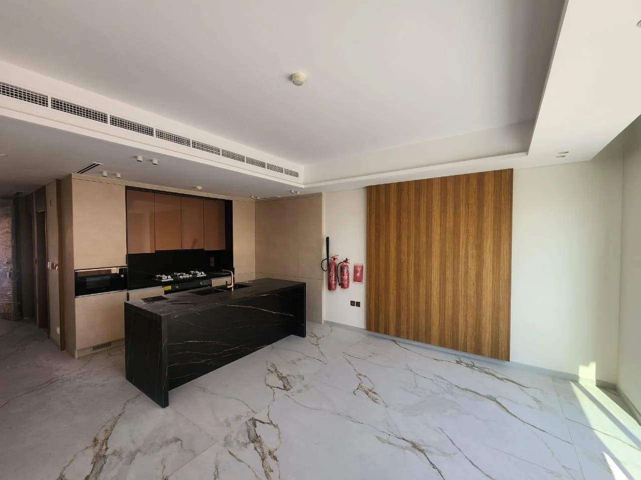 living room 005.JPG