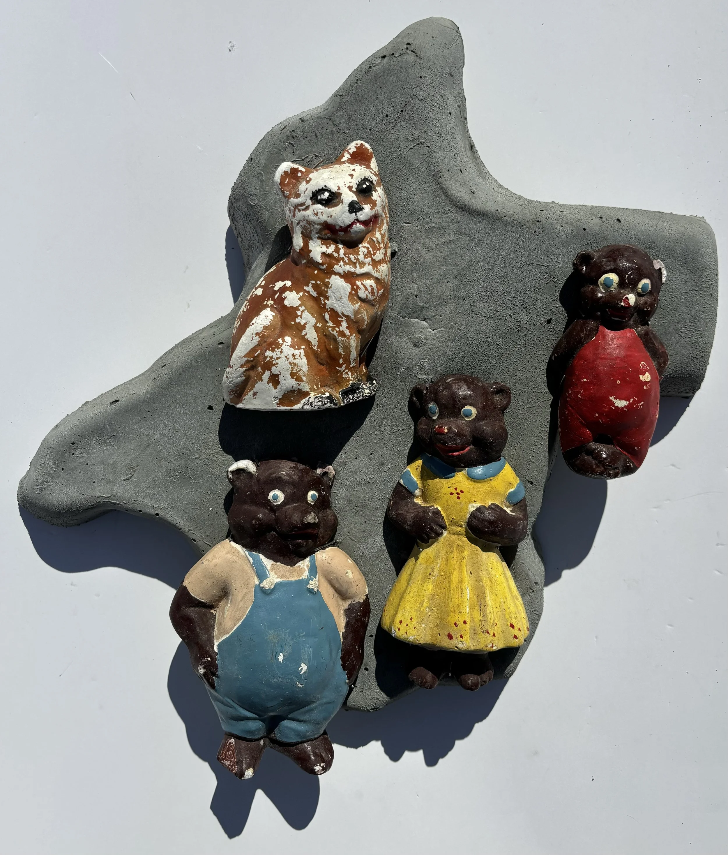 JIM CROW 2.0.
Racial hierarchy is rebranded rather than dismantled, reappearing through spectacle, nostalgia and coded authority while preserving the same systems of exclusion and control.
