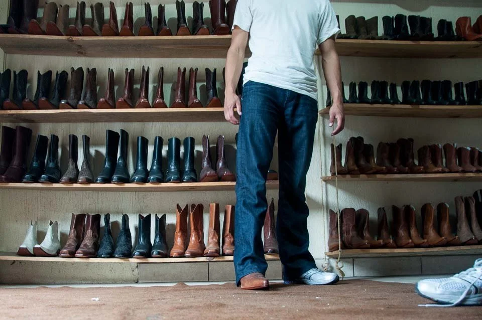 custom-leather-boots-shop-guatemala.jpg