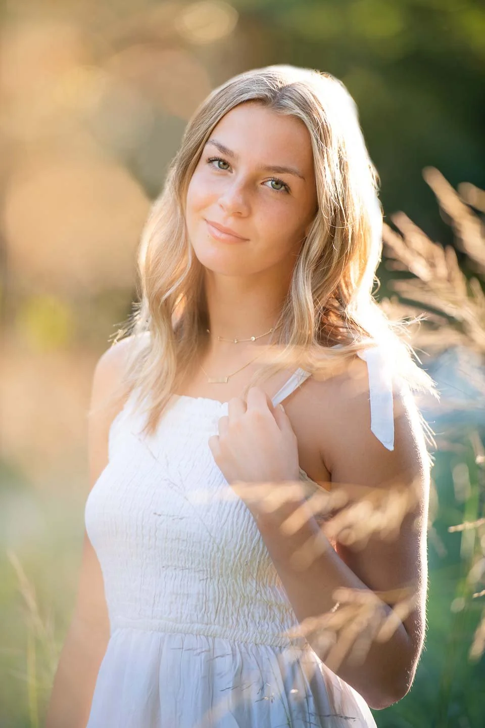 golden-hour-senior-pictures-tall-grass.jpg