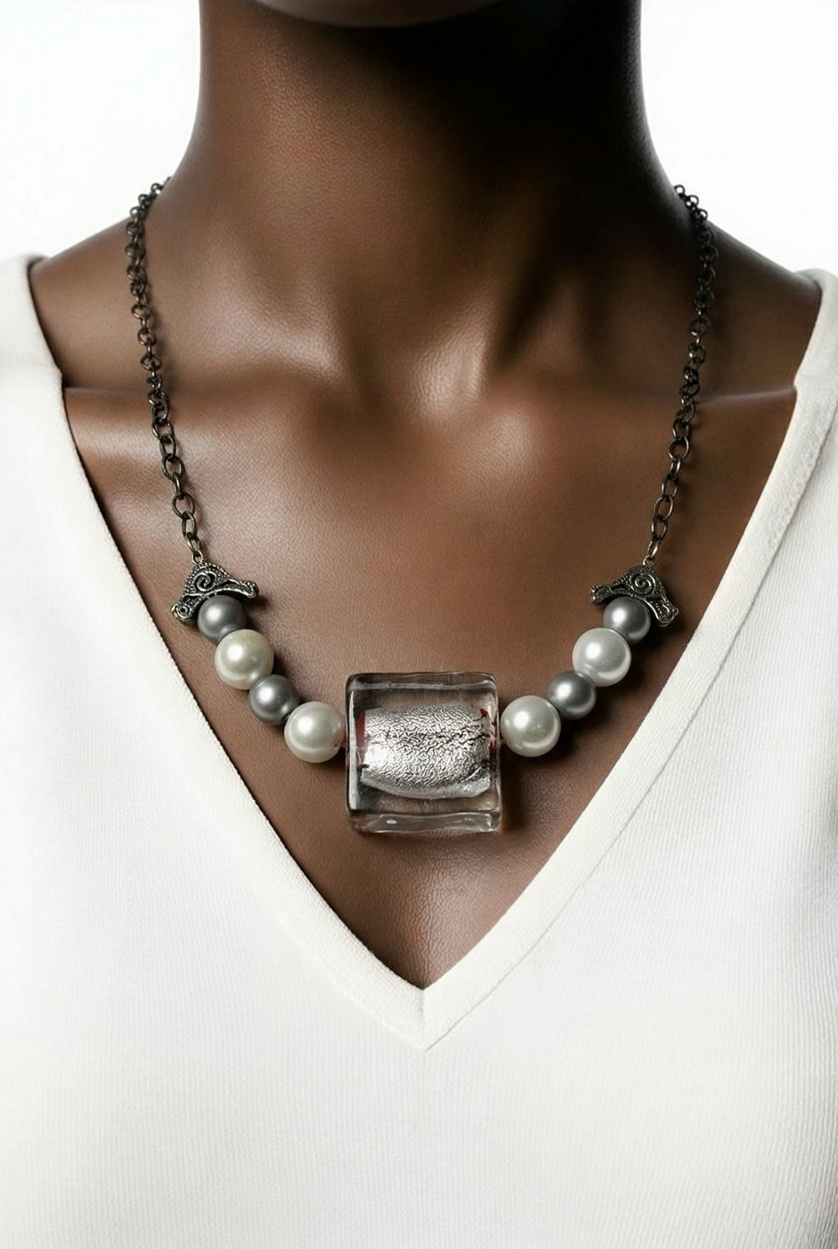 Pearl and Glass Centerpiece Necklace