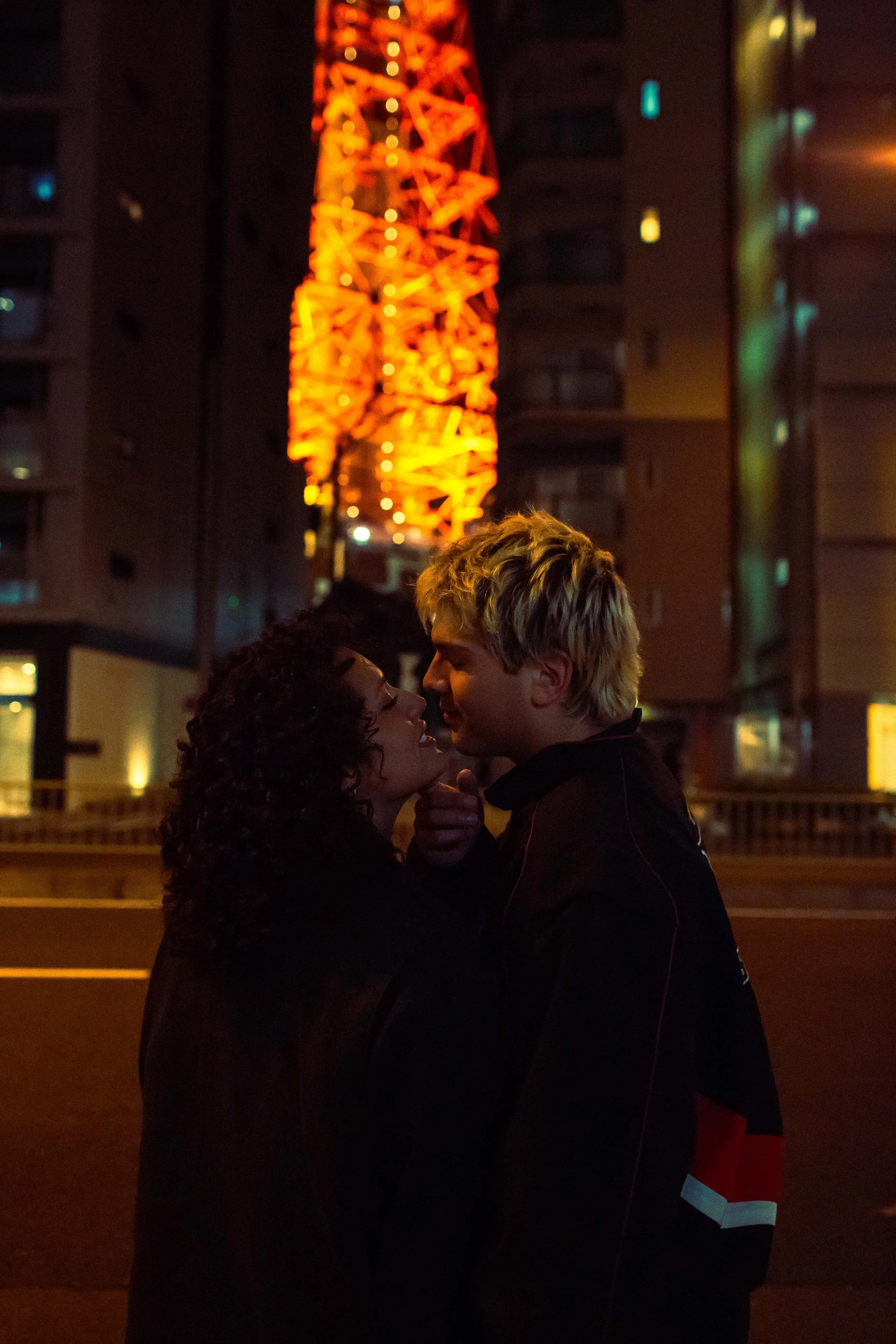 Cinematic, documentary style photographer. PNW, Seattle, Portland, Oregon elopement and couples photographer specializing in candid and dreamy photos. Tokyo travel photographer, tokyo photoshoot inspiration, tokyo nighttime photoshoot, Japan