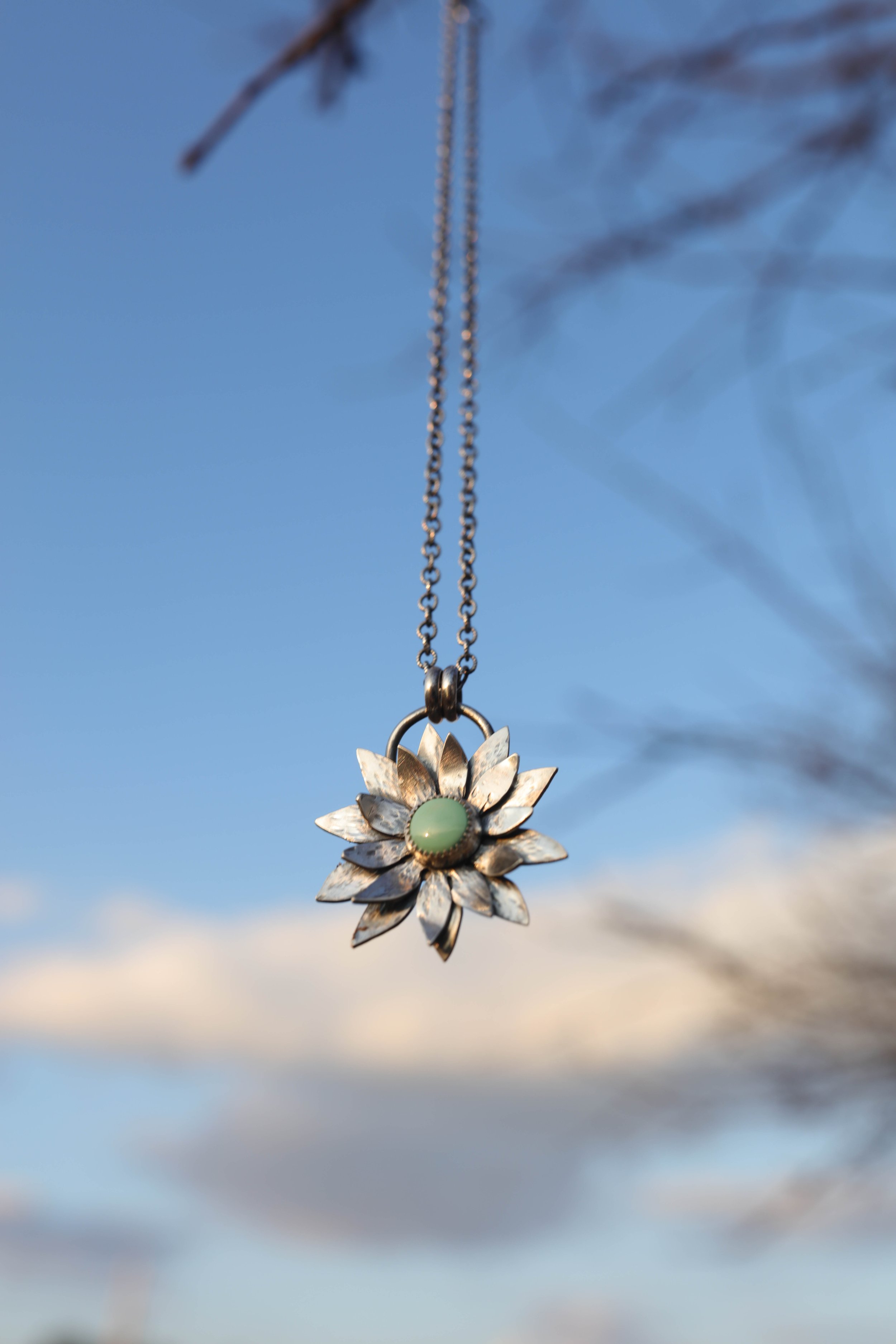 necklace sunflower w-blue turquoise center.jpg