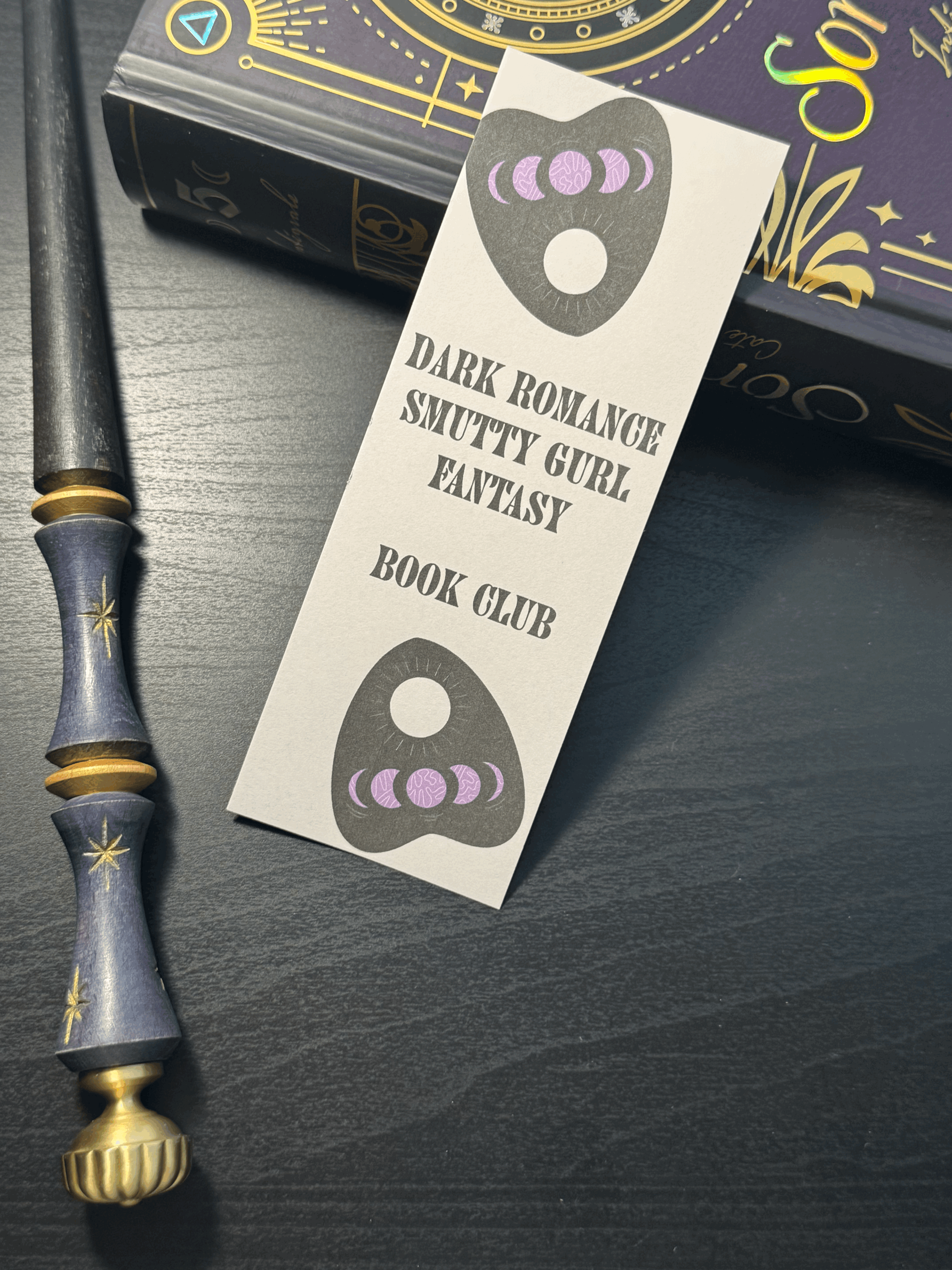 Signet en carton gris pâle - Dark romance, Smutty girl, Fantasy, Book club