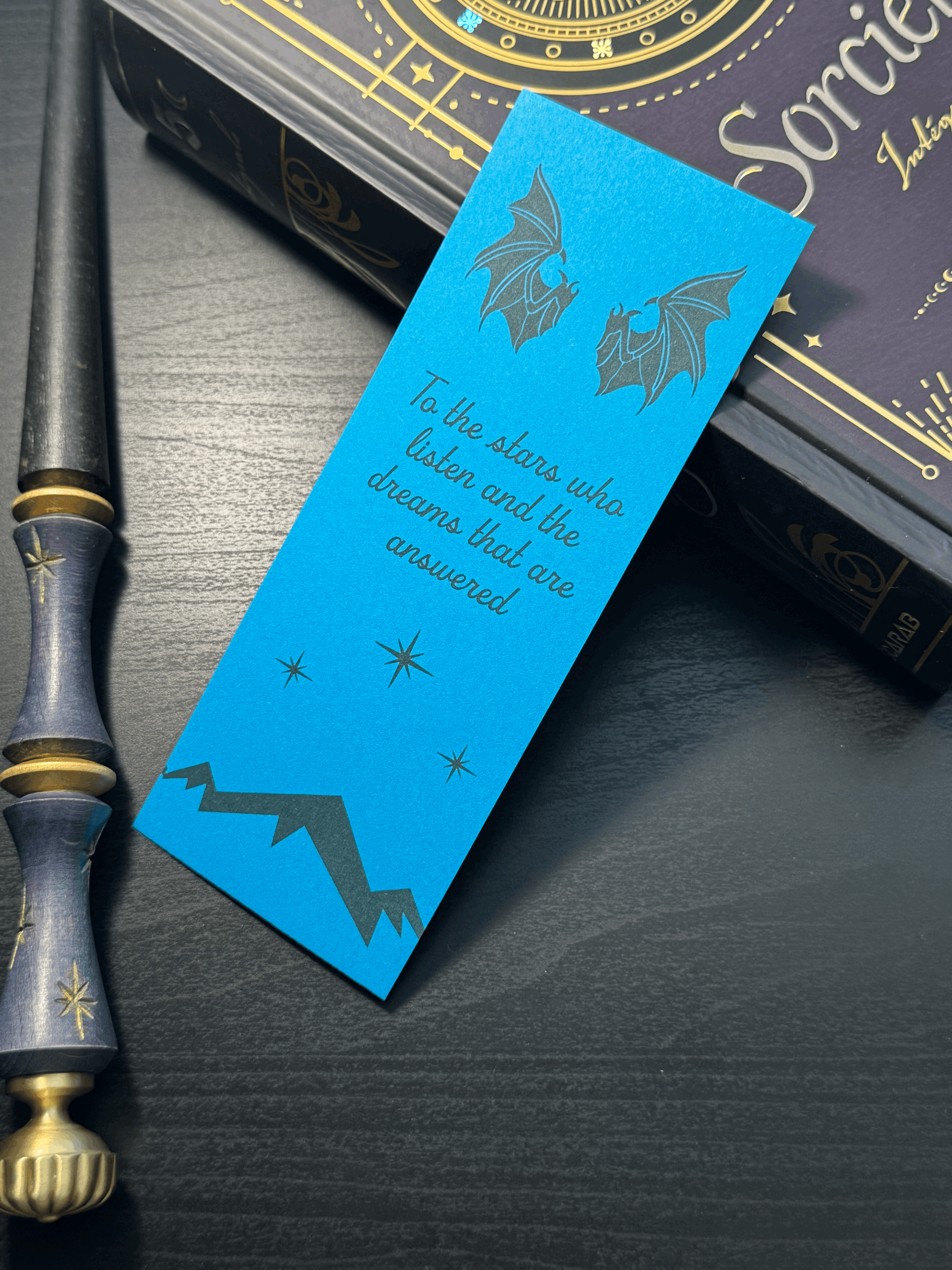 Signet en carton bleu - ACOTAR "To the stars who listen and the dreams that are answered"