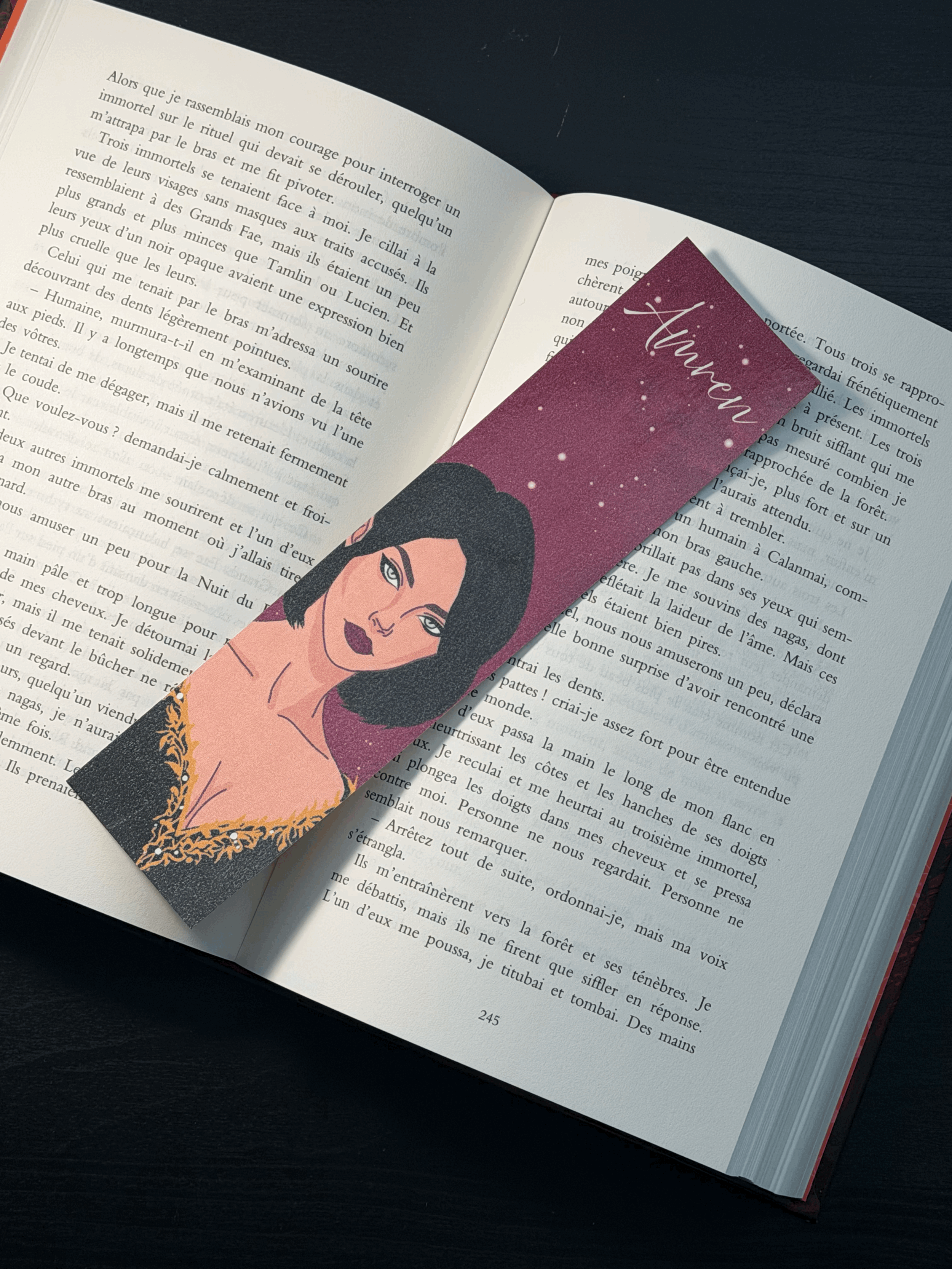 Signet - Amren de la série ACOTAR