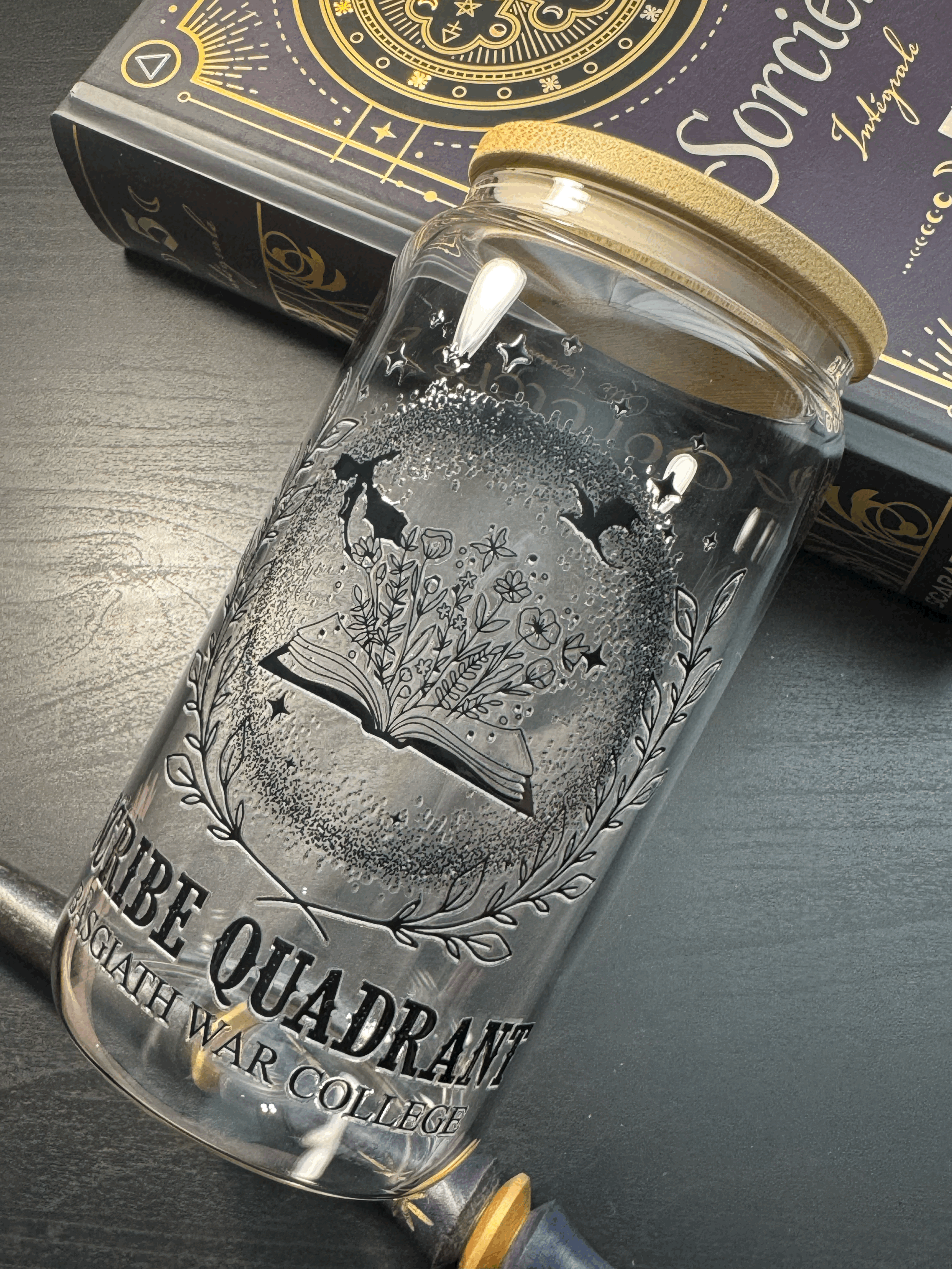 Tasse et paille en verre avec couvercle - Modèle TVC009