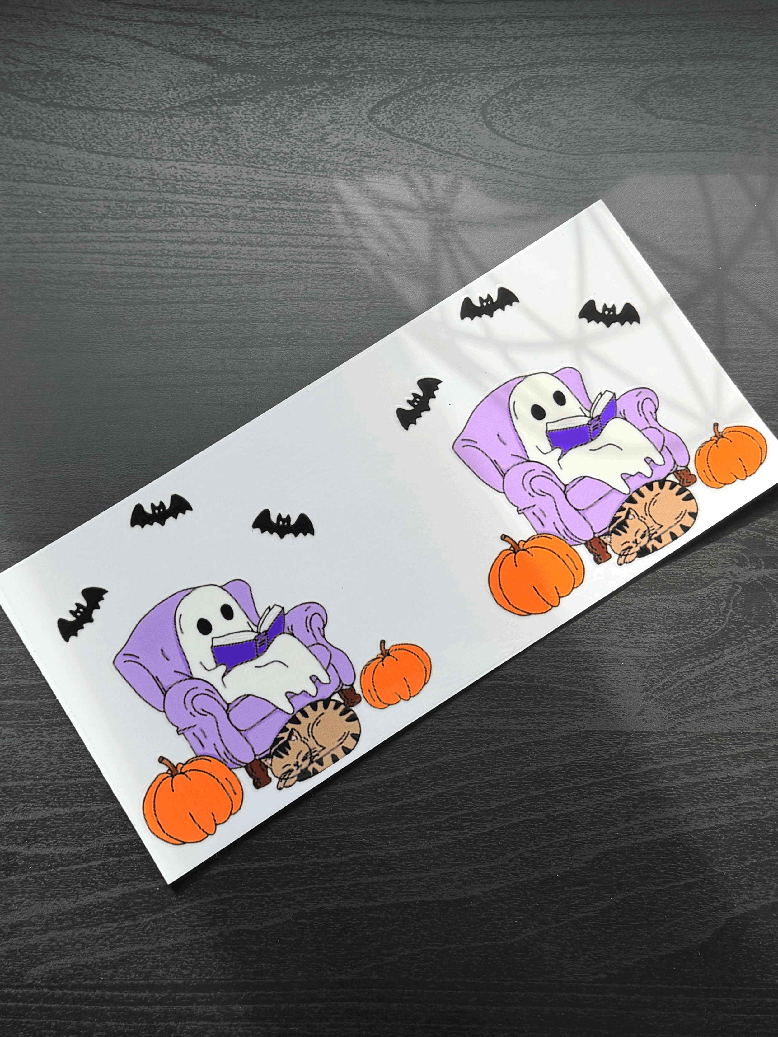 Collant UV DTF - Spooky Reader