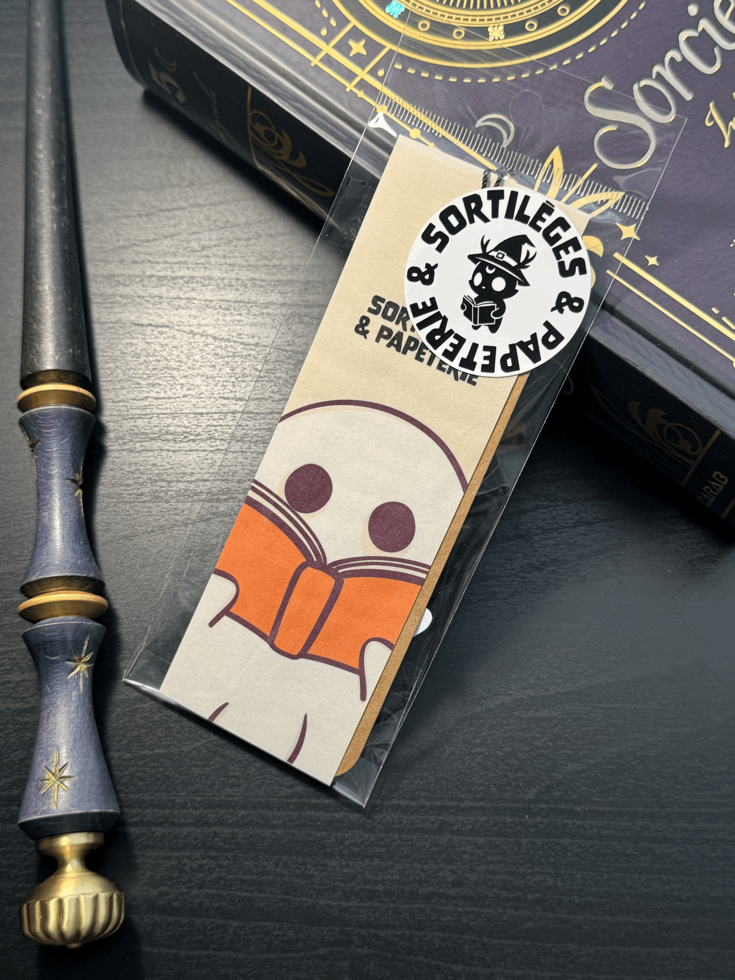 Signet - Fantôme lecteur en gros plan