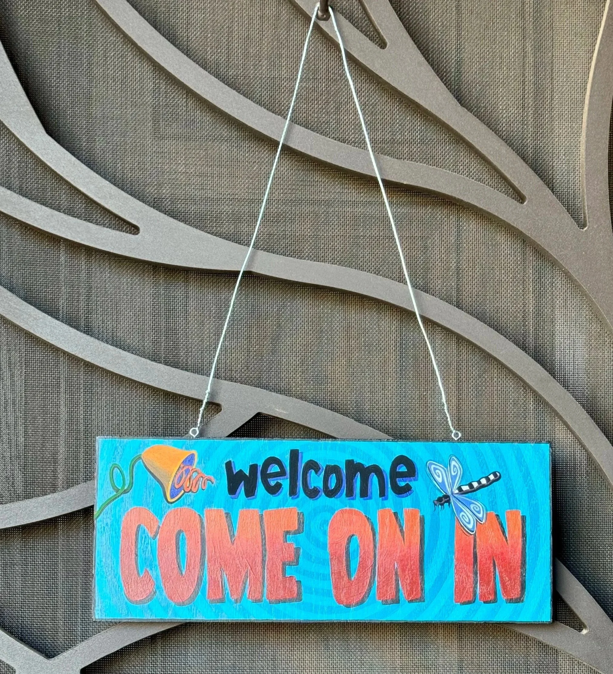 welcome%2Bsign%2B4%2Bof%2B4%2Bhung%2Bup.jpg