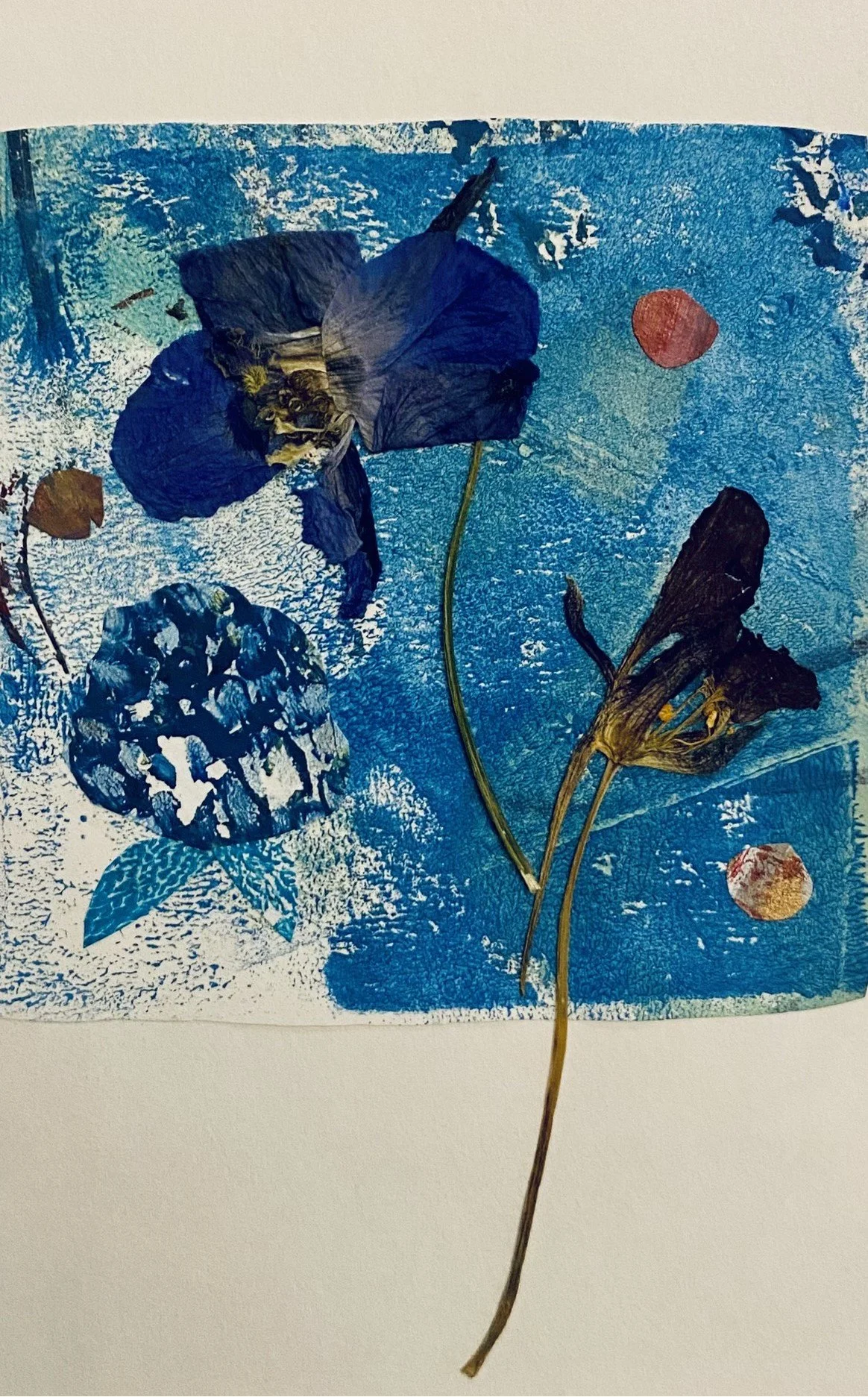  Windy  
Geli print with flowers
Approx 4X4"