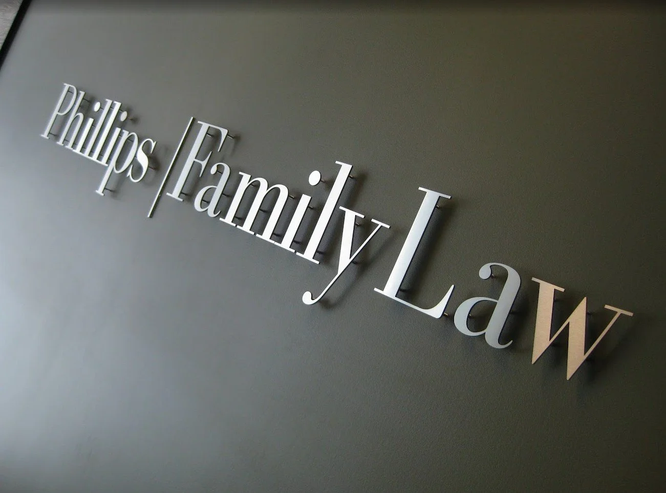 corporate-lawyer-sign-brisbane-01.jpg