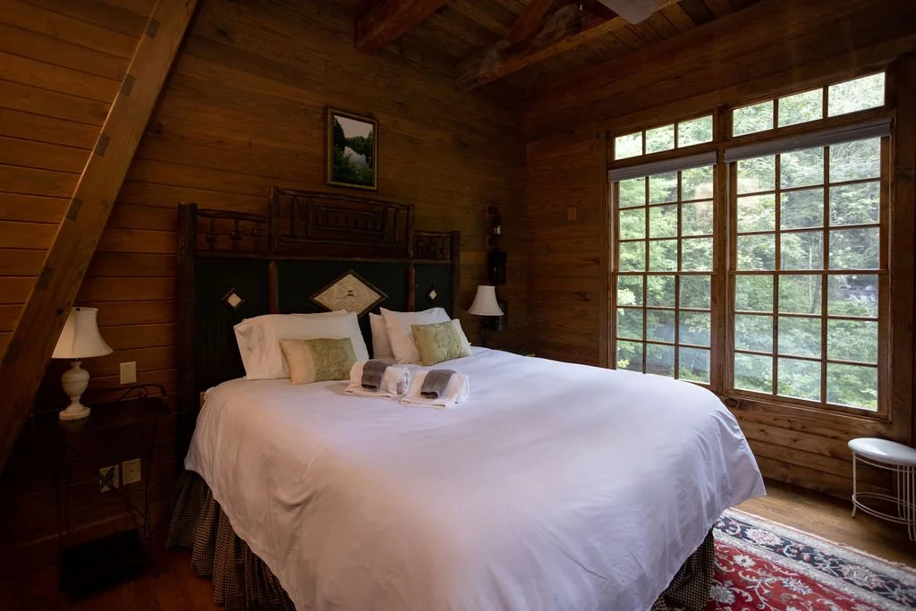 The En Suite Bed and Bath.jpg