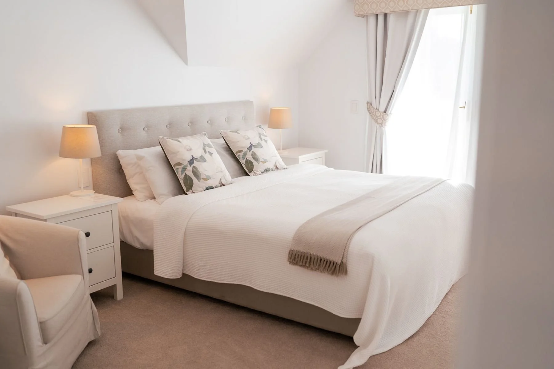 Onsite Accommodation at Maleny Manor with Private Bathroom & Balcony