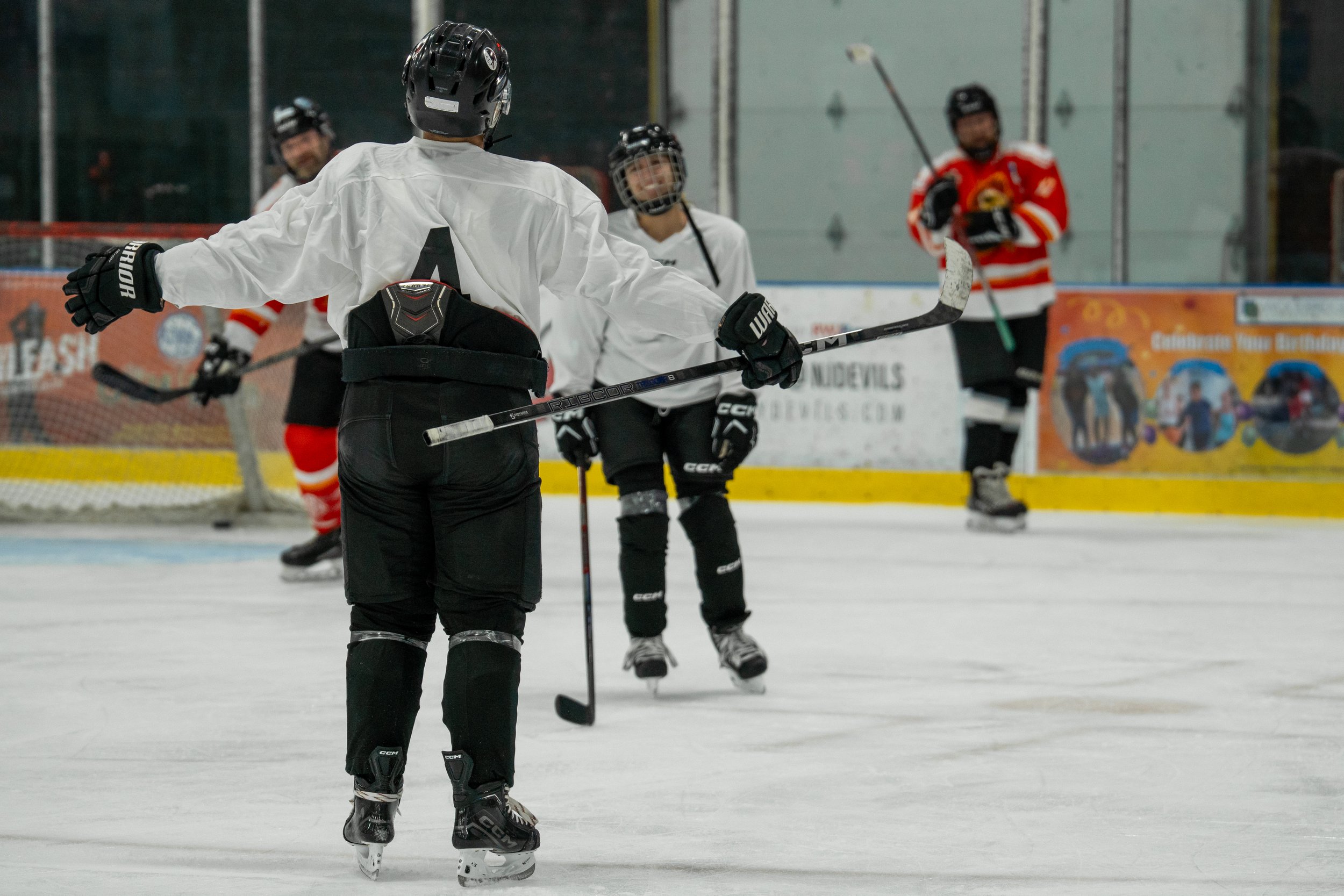 How to Play Ice Hockey