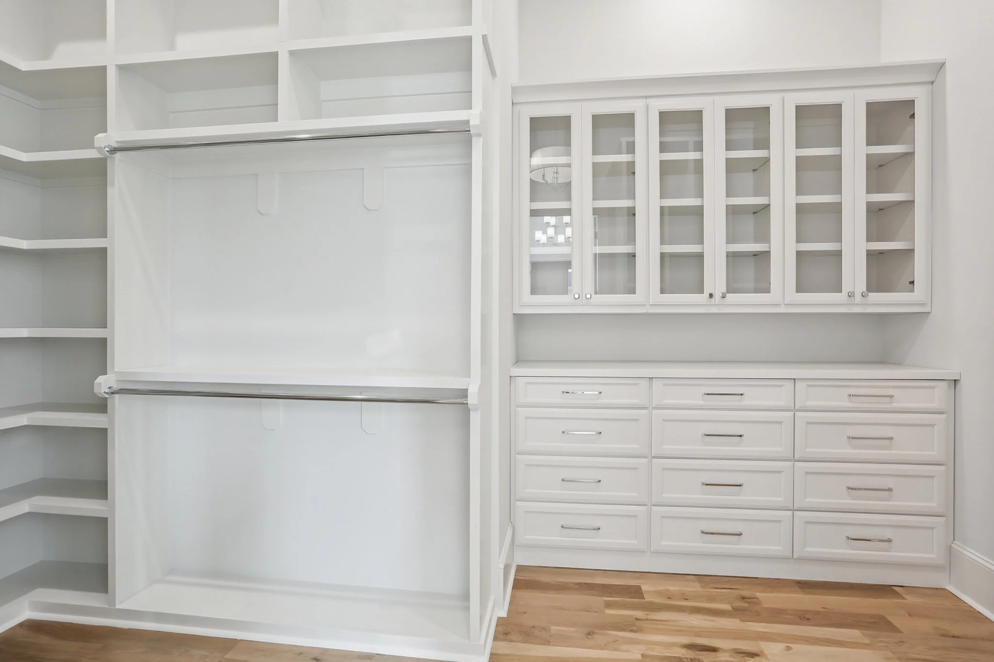 Legacy General Haig Primary Closet