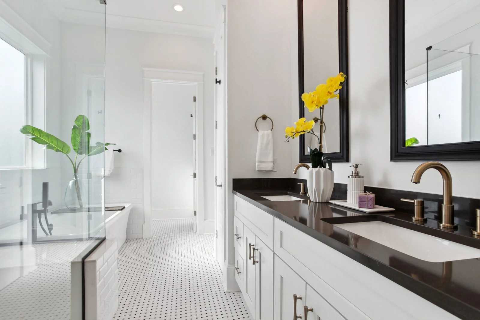 Retreat 326 Harney Master Bath