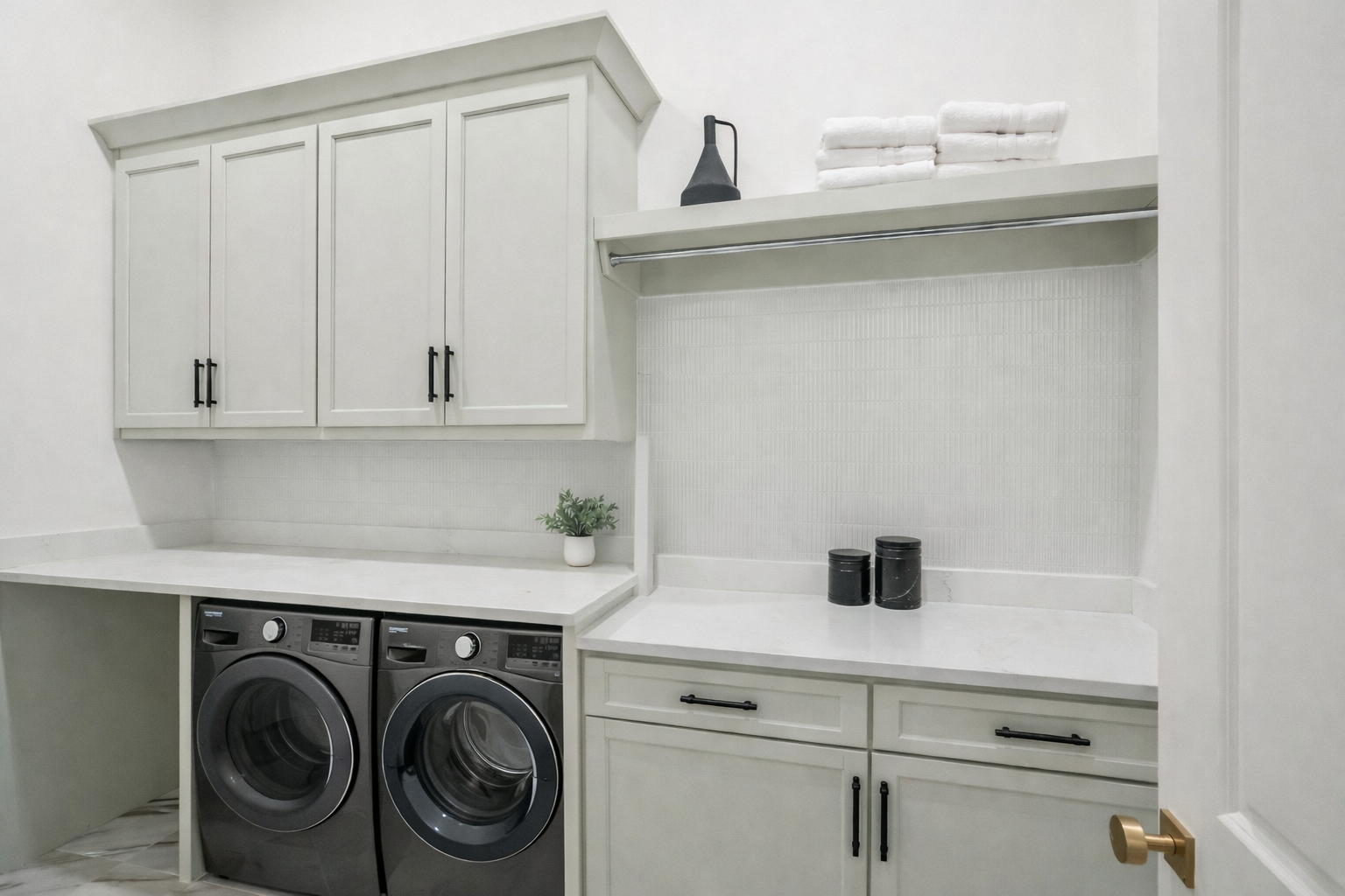 Legacy Louis XIV Laundry.png