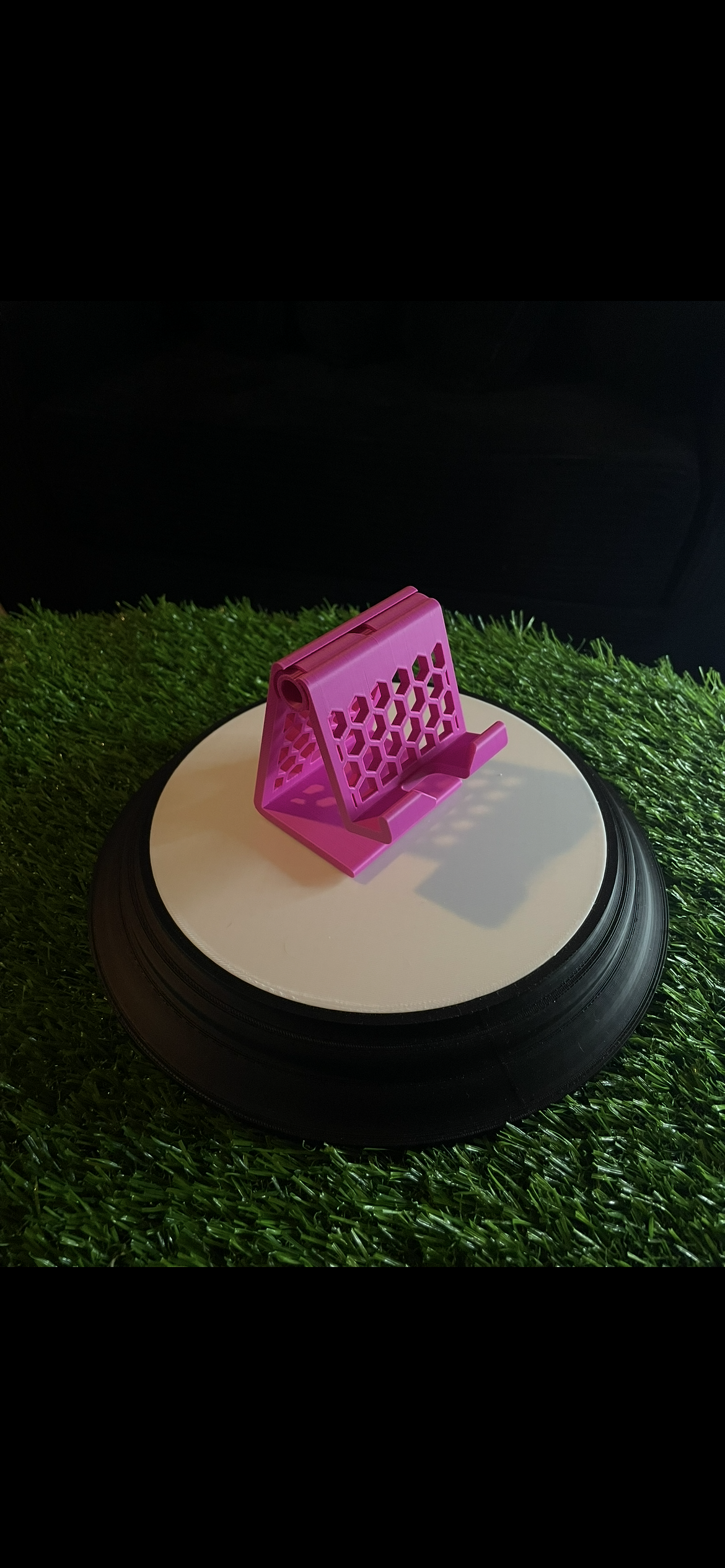 Adjustable Phone Stand – Honeycomb Design