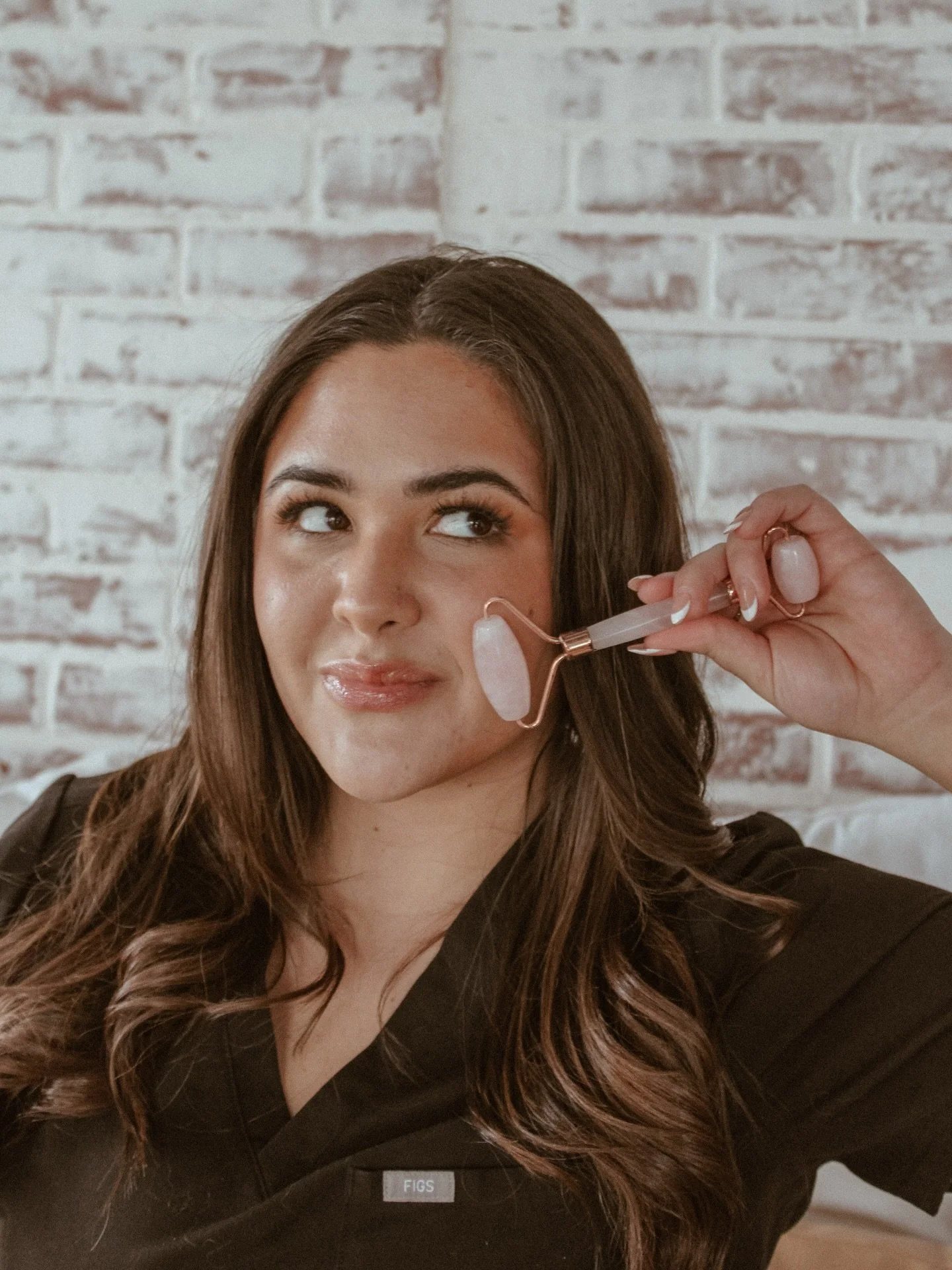 Hey babes! I&rsquo;m Kenzie 🤍
The face behind Naked Skin and your personal skin girl ✨

I&rsquo;m a Master Aesthetician with a love for holistic skincare, real results, and making you feel confident in your own skin&mdash;no pressure, no perfection,