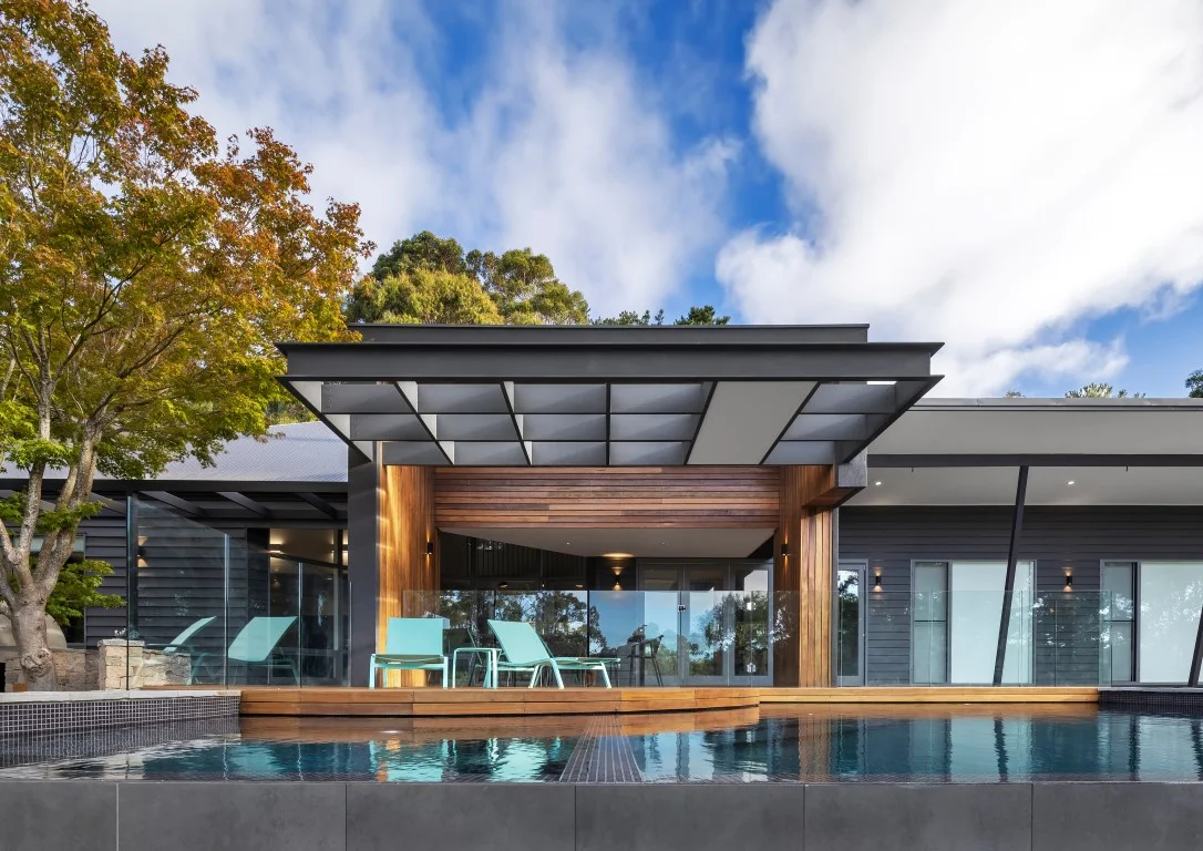 3316-resaltsadds_number35_BLACK RABBIT_AaronCitti_01 (Medium).jpg