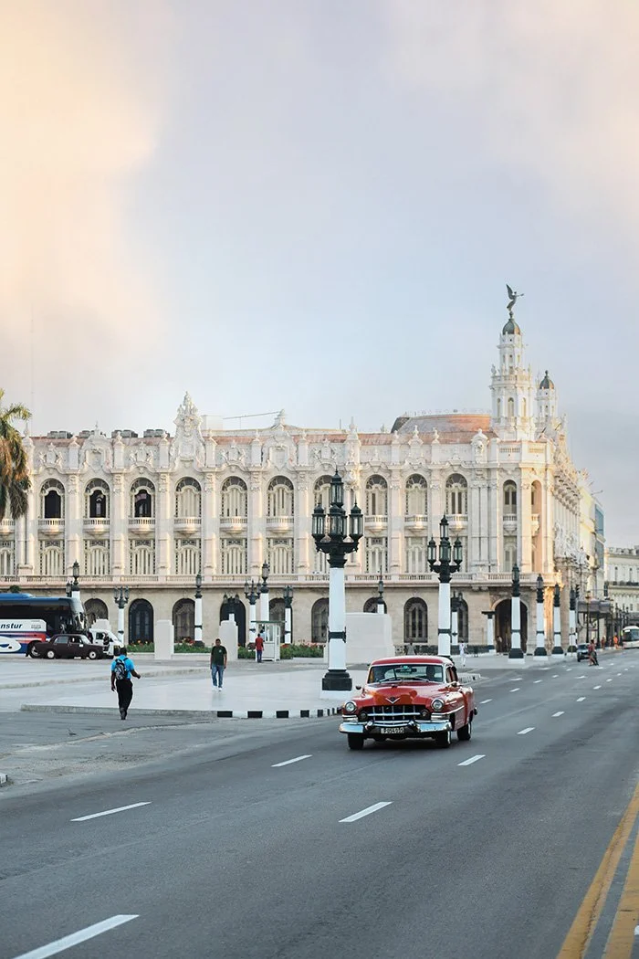 Red Car passing Gran Teatro.jpg