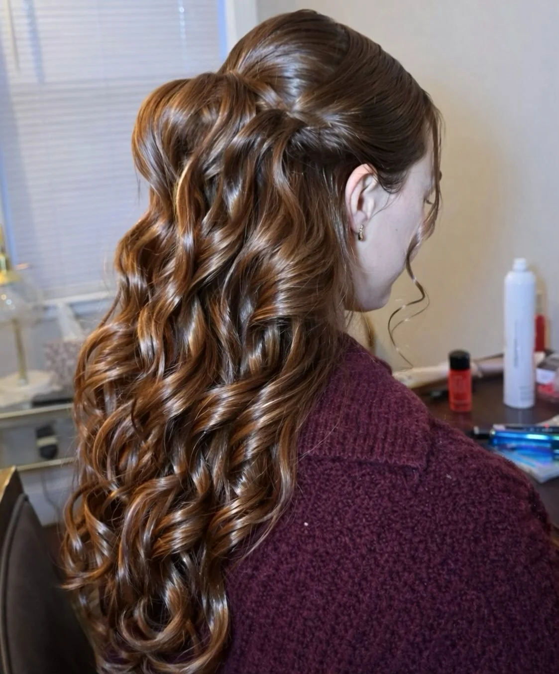 Perfect hair for your wedding or special event ✨
Clip-in extensions make all the difference for fullness, hold, and photos that last all day.

#BridalHairStylist
#WeddingHairInspo
#EventHairGlam
#ClipInExtensions
#phillybridal