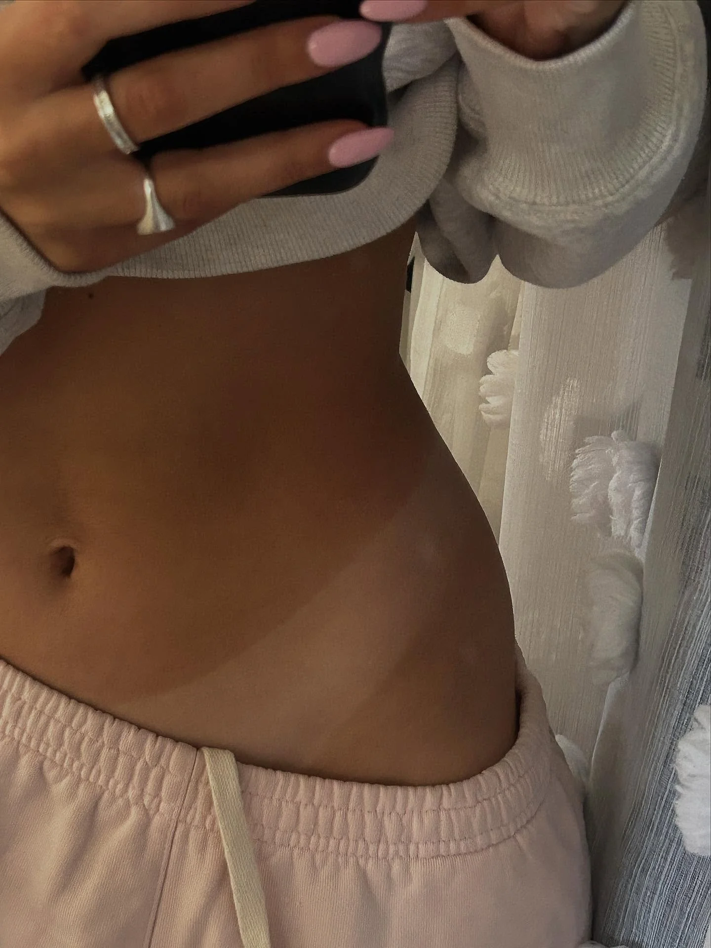 There is nothing better than getting a &ldquo;I love it!!&rdquo; selfie from my clients 😭😍
Your pictures, tags, and reviews mean everything to my small business. Keep them coming ✨🤍