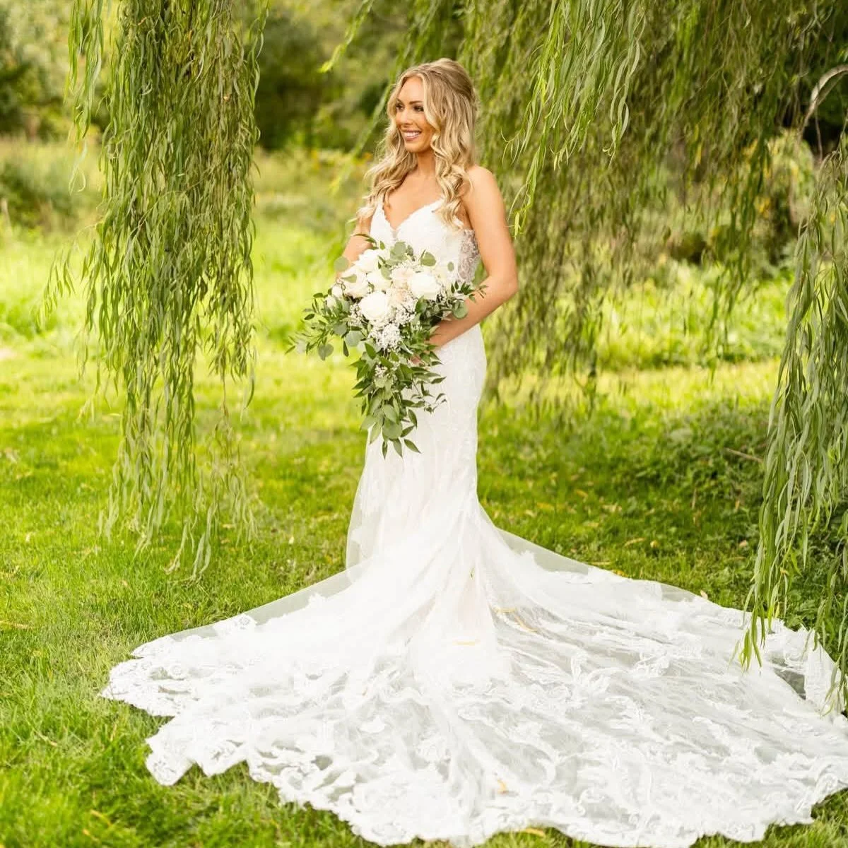Thank you for trusting me to glam you on your special day! 🤍✨ So grateful to be a small part of such a beautiful moment. Wishing you a lifetime of love and happiness! 💍 @maddieschaf23 

#phillybride #phillybrideguide #phillymua #makeupartist #mua