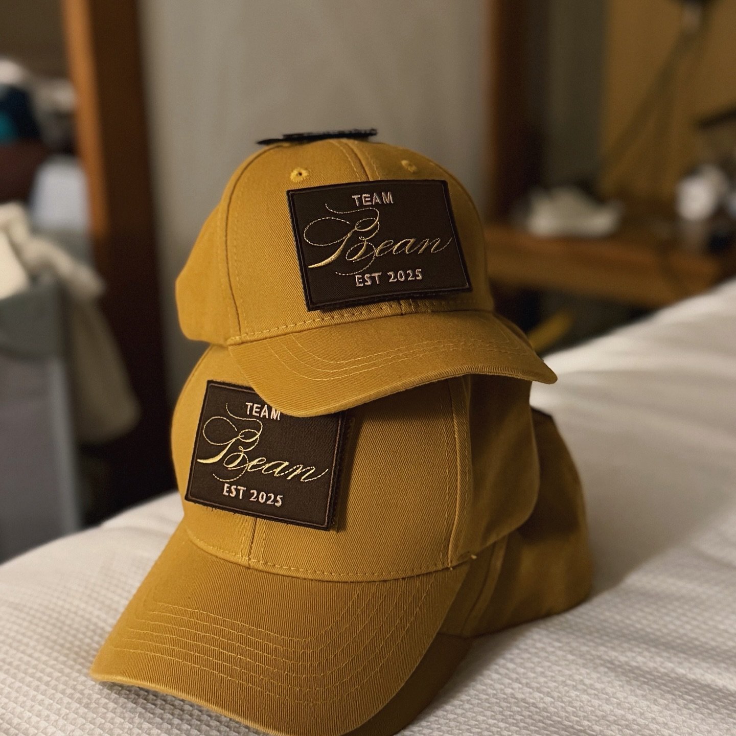 𝐋𝐨𝐯𝐞? 𝐖𝐞 𝐝𝐨𝐧&rsquo;𝐭 𝐬𝐚𝐲 𝐢𝐭 𝐨𝐟𝐭𝐞𝐧 &mdash; 𝐰𝐞 𝐰𝐞𝐚𝐫 𝐢𝐭 💖

It all started with our first baby photo keychain &mdash; and now Mr. M and I are completely hooked on making personalized family goodies. Thanks to the Chinese manu