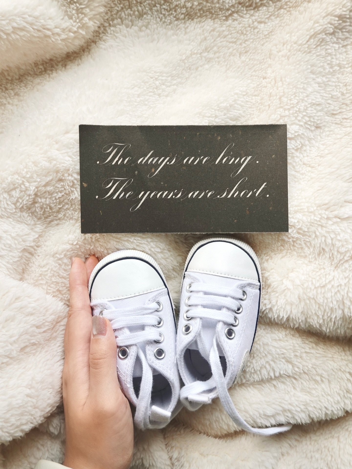 𝐓𝐡𝐞 𝐝𝐚𝐲𝐬 𝐚𝐫𝐞 𝐥𝐨𝐧𝐠 𝐛𝐮𝐭 𝐭𝐡𝐞 𝐲𝐞𝐚𝐫𝐬 𝐚𝐫𝐞 𝐬𝐡𝐨𝐫𝐭. 

A quote Mr. M found that feels super relatable. The days may have been packed with baby duties (especially when Bean was a newborn and needed to be fed/ sleep/ have his dia