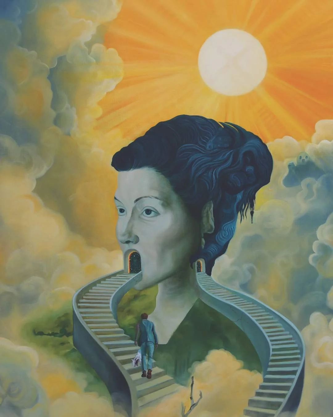 Et surrealistisk maleri af en stor kvindehoved med en mørk opadvendt frisure. Hendes mund er åben, og der er to trapper, der går ind i munden, som to portaler. En person går op ad den ene trappe med en hund, og en lille figur er synlig under trappen. Der er en gul-orange himmel med en stor sol og skyer i baggrunden.