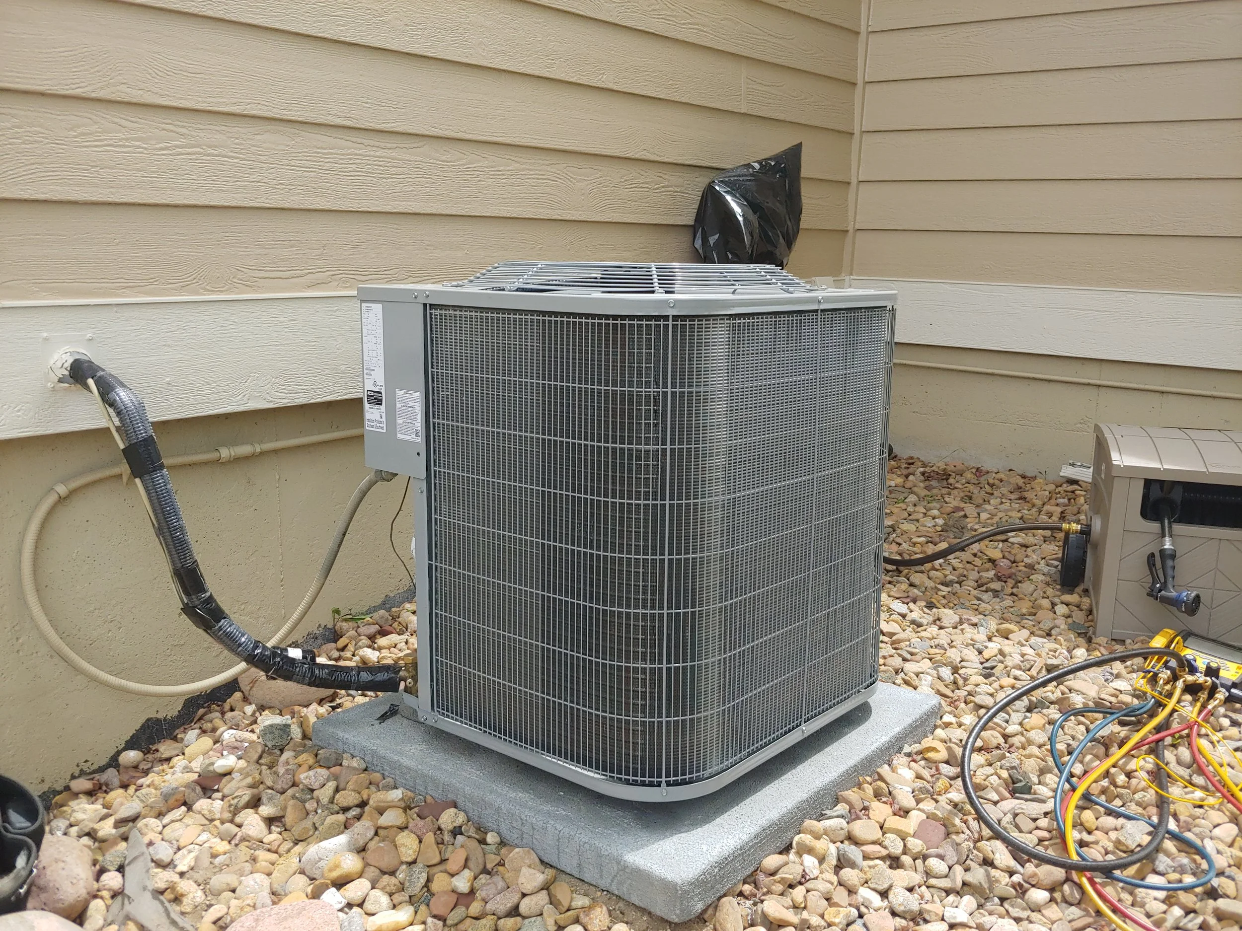 AC condenser.jpg