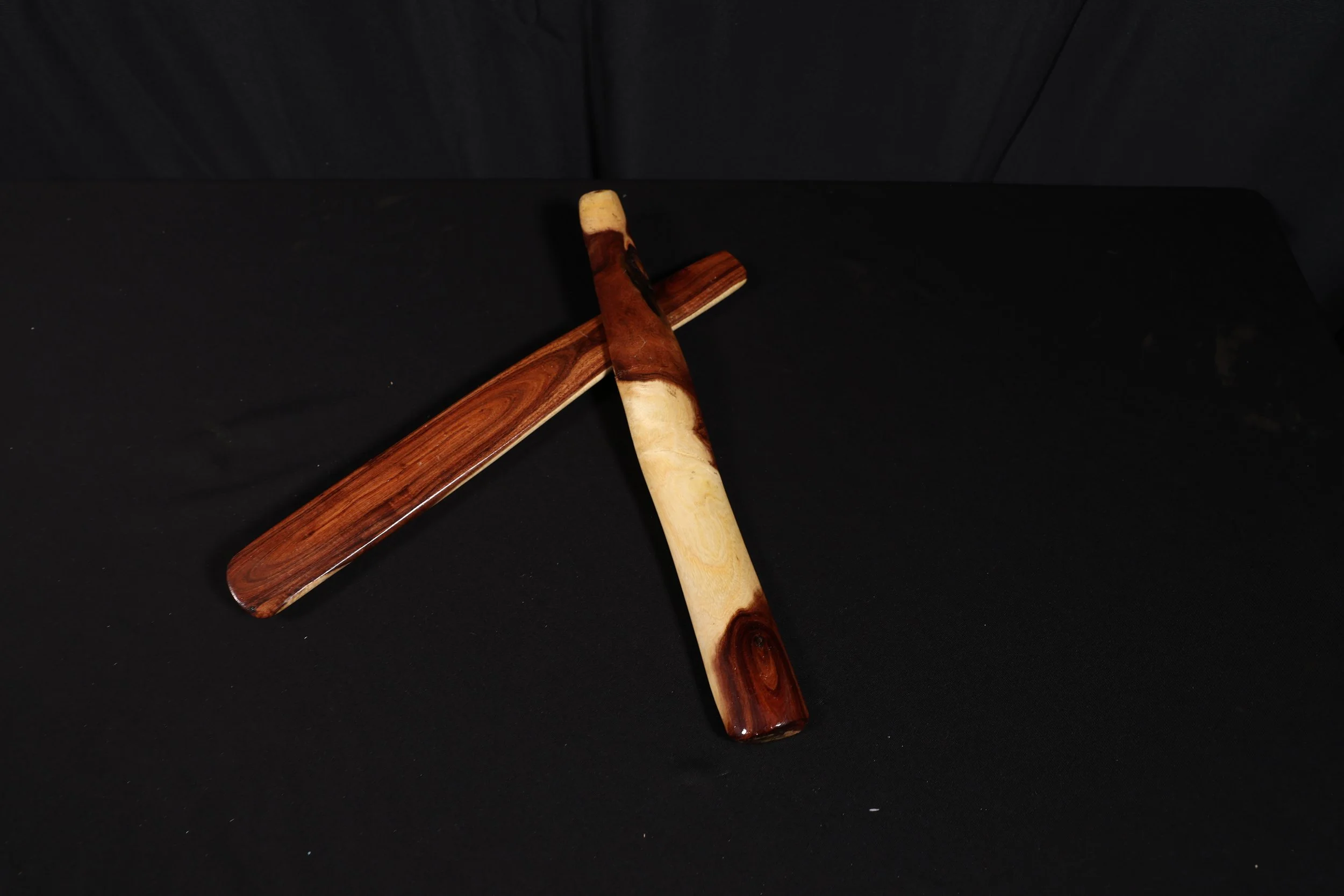 BC028 Medium Clapsticks