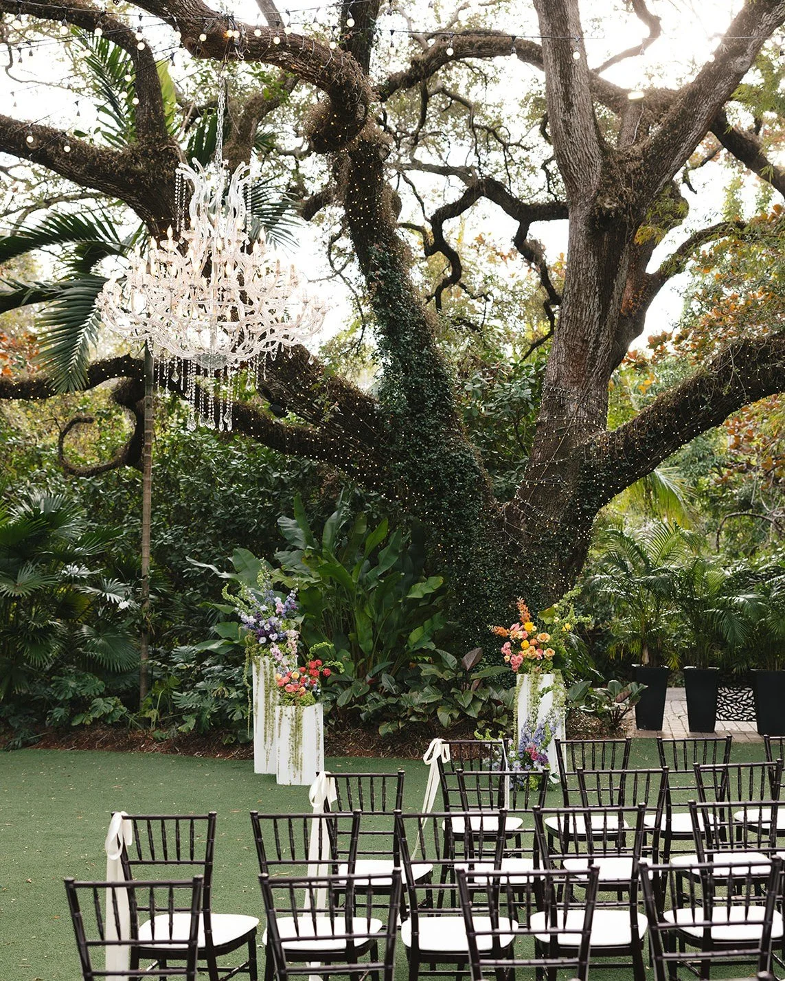 Jessica &amp; Michael
2.5.2026

Event Planning: @events_by_u 
Venue: @villa_woodbine 
Catering: @billhansenluxurycatering 
Photography: @aileenayalaphoto 
Floral: @miamicenterpieces 
DJ: @soundlevelevents  @djscorpiomiami 
Makeup: @glammedupbygabby 
