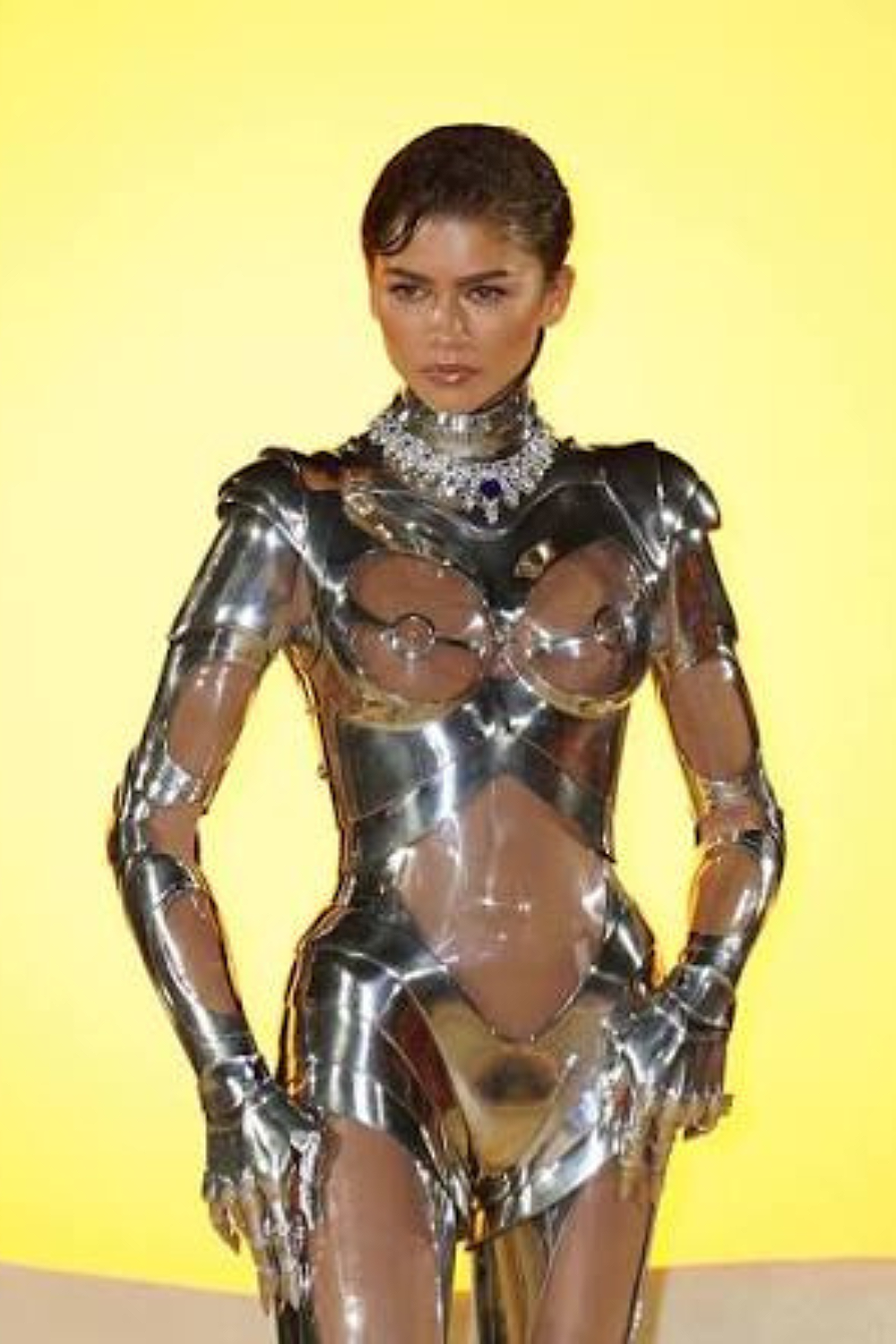 zendaya-archival-mugler-robot-suit-dune-premiere-look.png