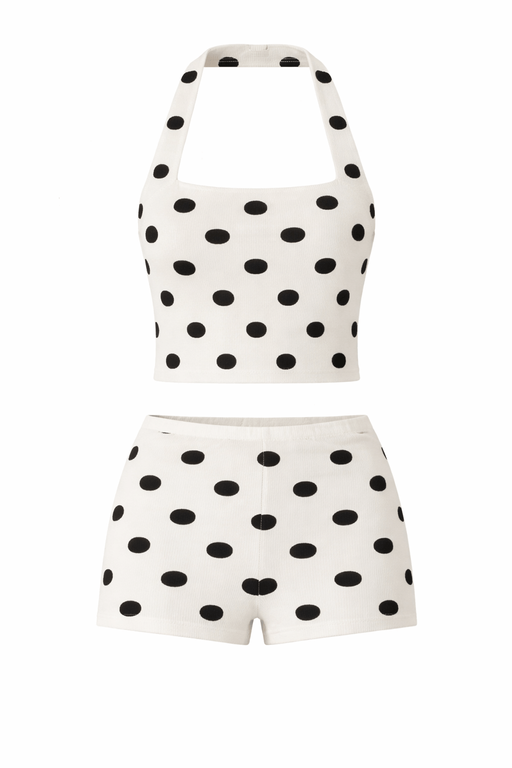 polka-dot-two-piece-set-top-shorts-spring-2026-outfit.png