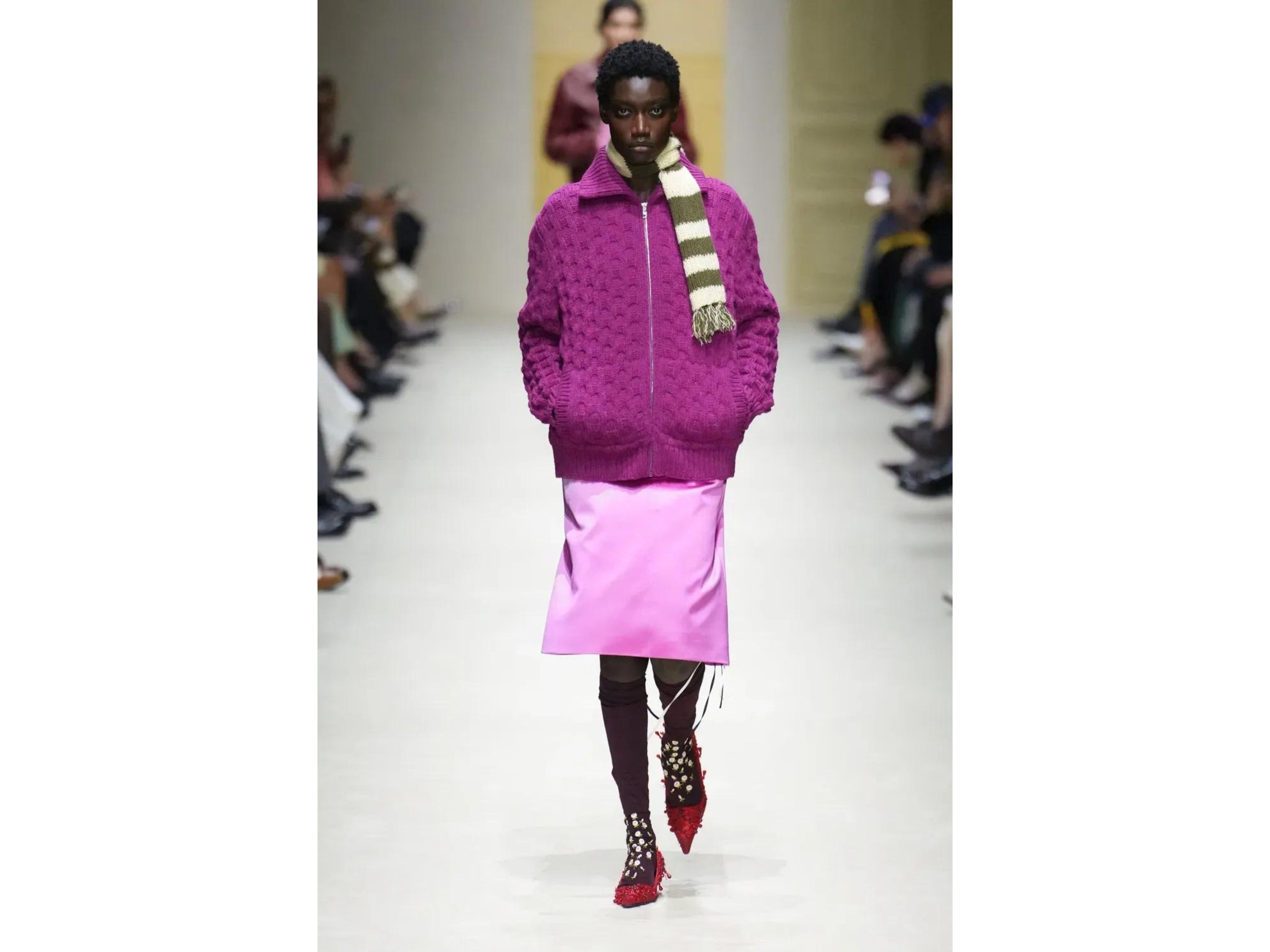 fall-2026-color-clashing-prada-runway.jpg  .jpg