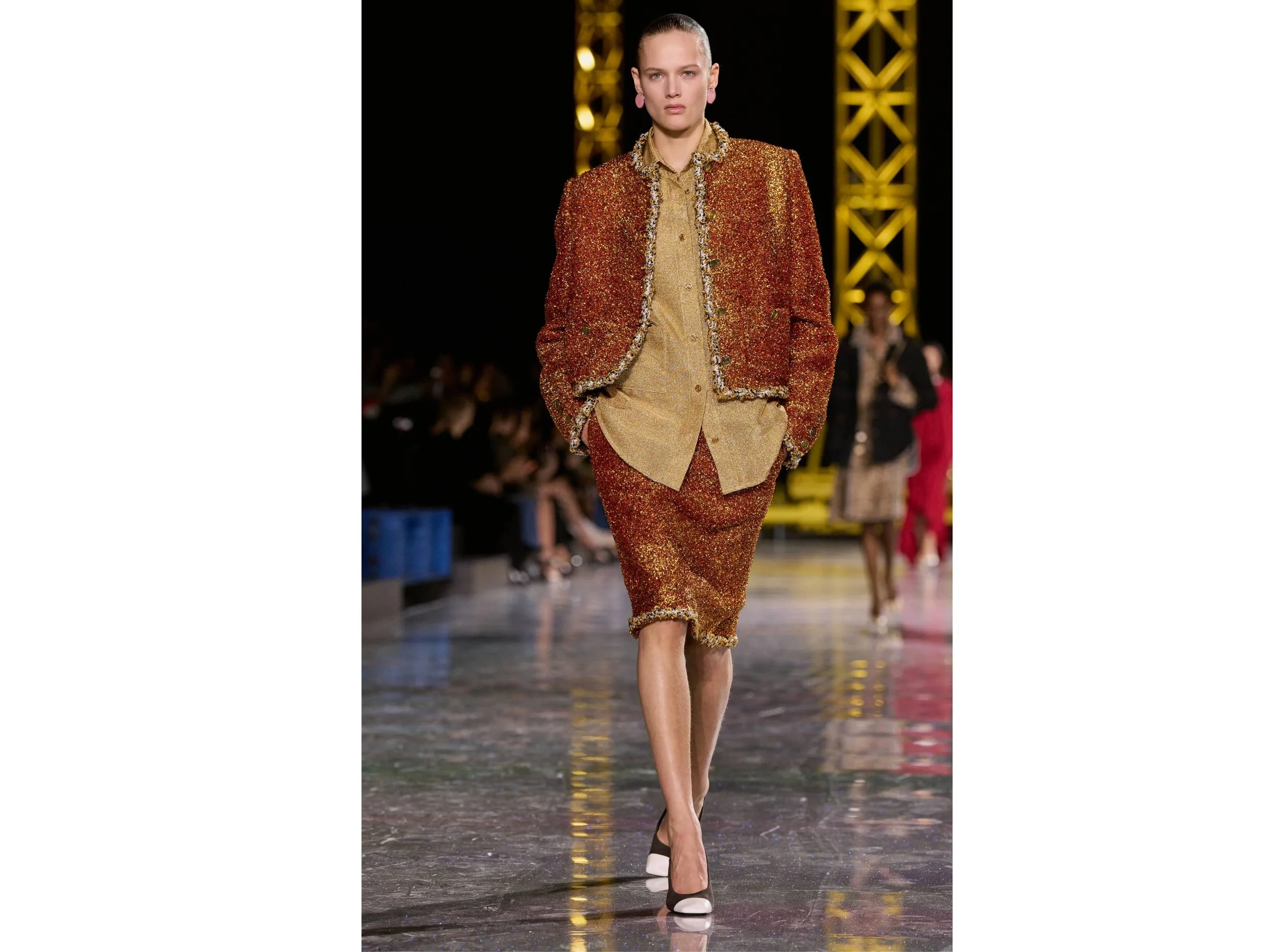 gold-tweed-skirt-suit-runway-fall-2026.jpg